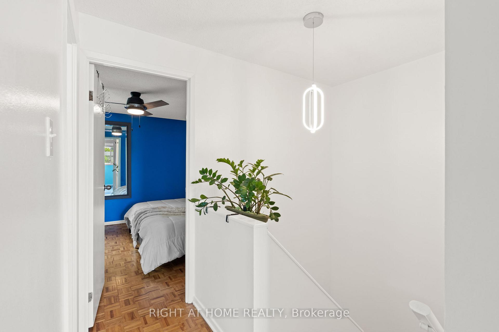Photo 15 of 12B Larkshire Lane, Ottawa, Barrhaven - Pheasant Run — HOMEH