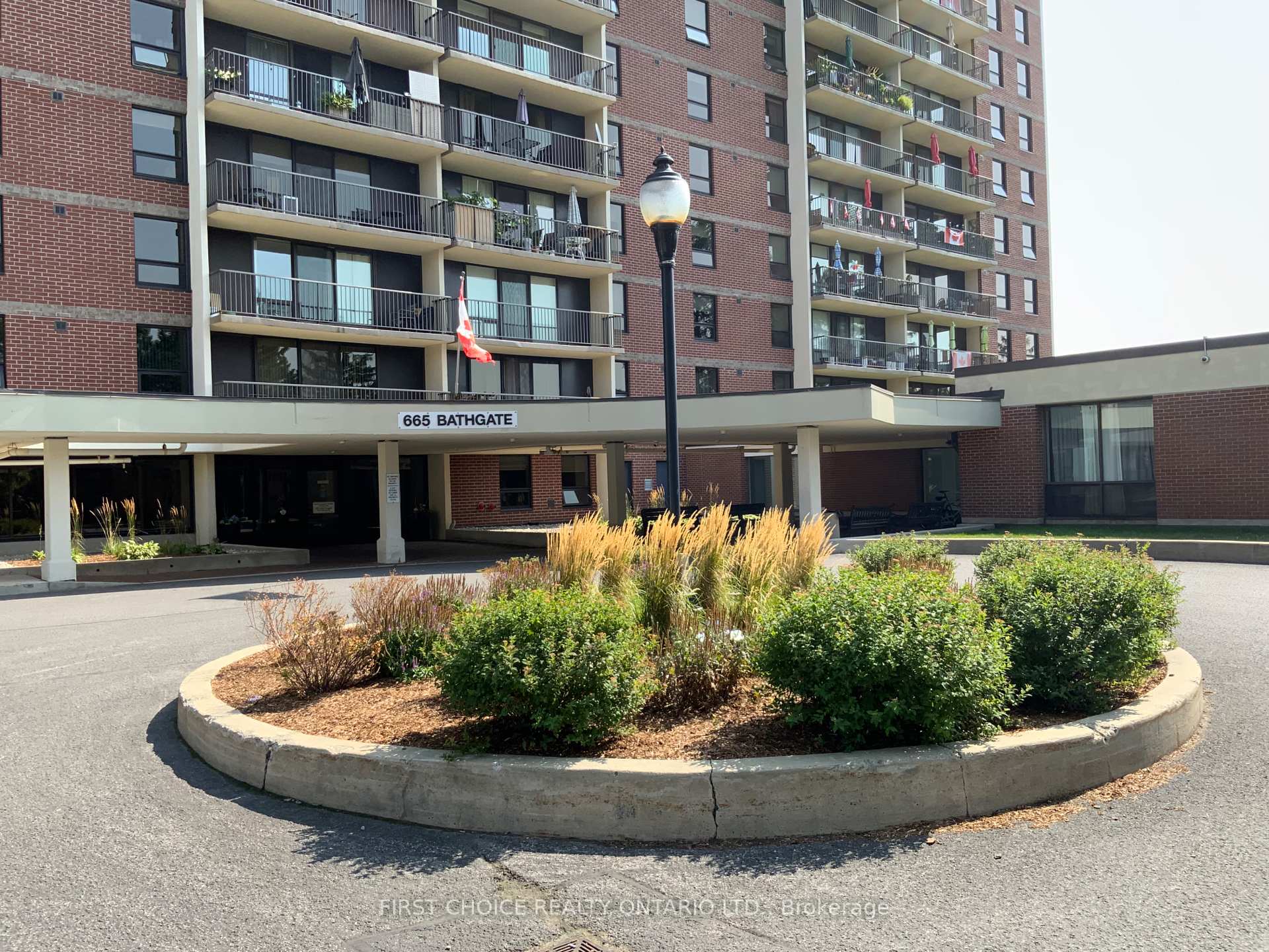 Photo 1 of Unit 1708, 665 Bathgate Drive, Ottawa, Carson Meadows — HOMEH