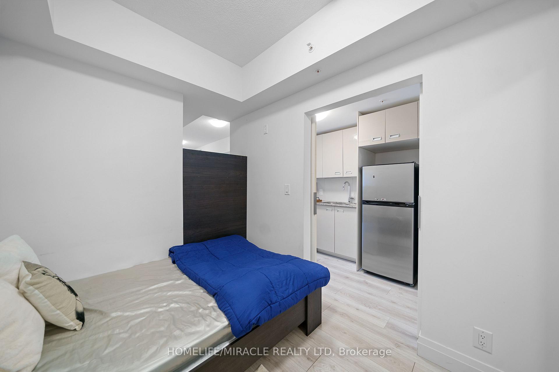 Photo 13 of Unit 721, 652 Princess Street, Kingston, Central City East — HOMEH