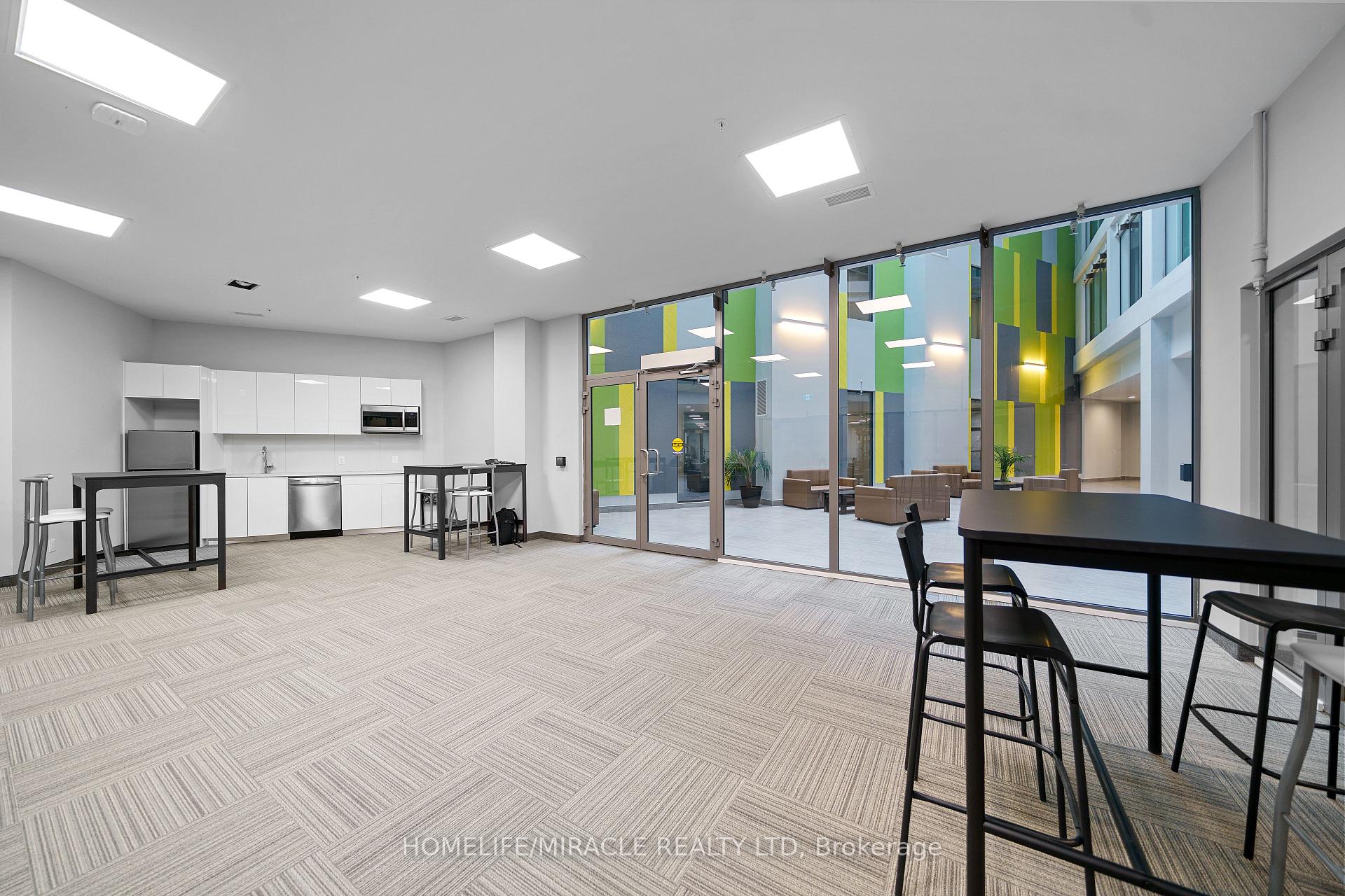 Photo 32 of Unit 721, 652 Princess Street, Kingston, Central City East — HOMEH