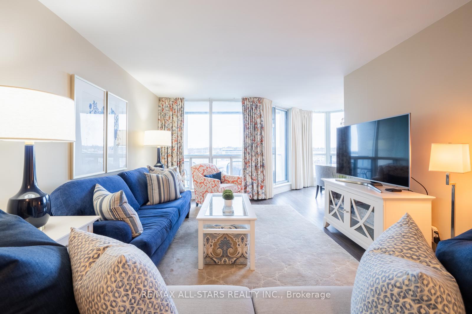 Photo 11 of Unit 708, 360 Watson Street W, Whitby, Port Whitby — HOMEH