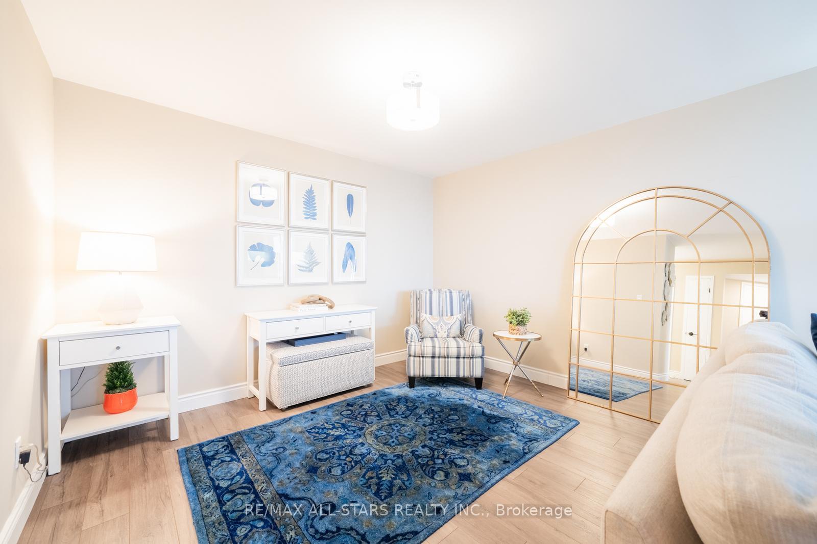 Photo 13 of Unit 708, 360 Watson Street W, Whitby, Port Whitby — HOMEH