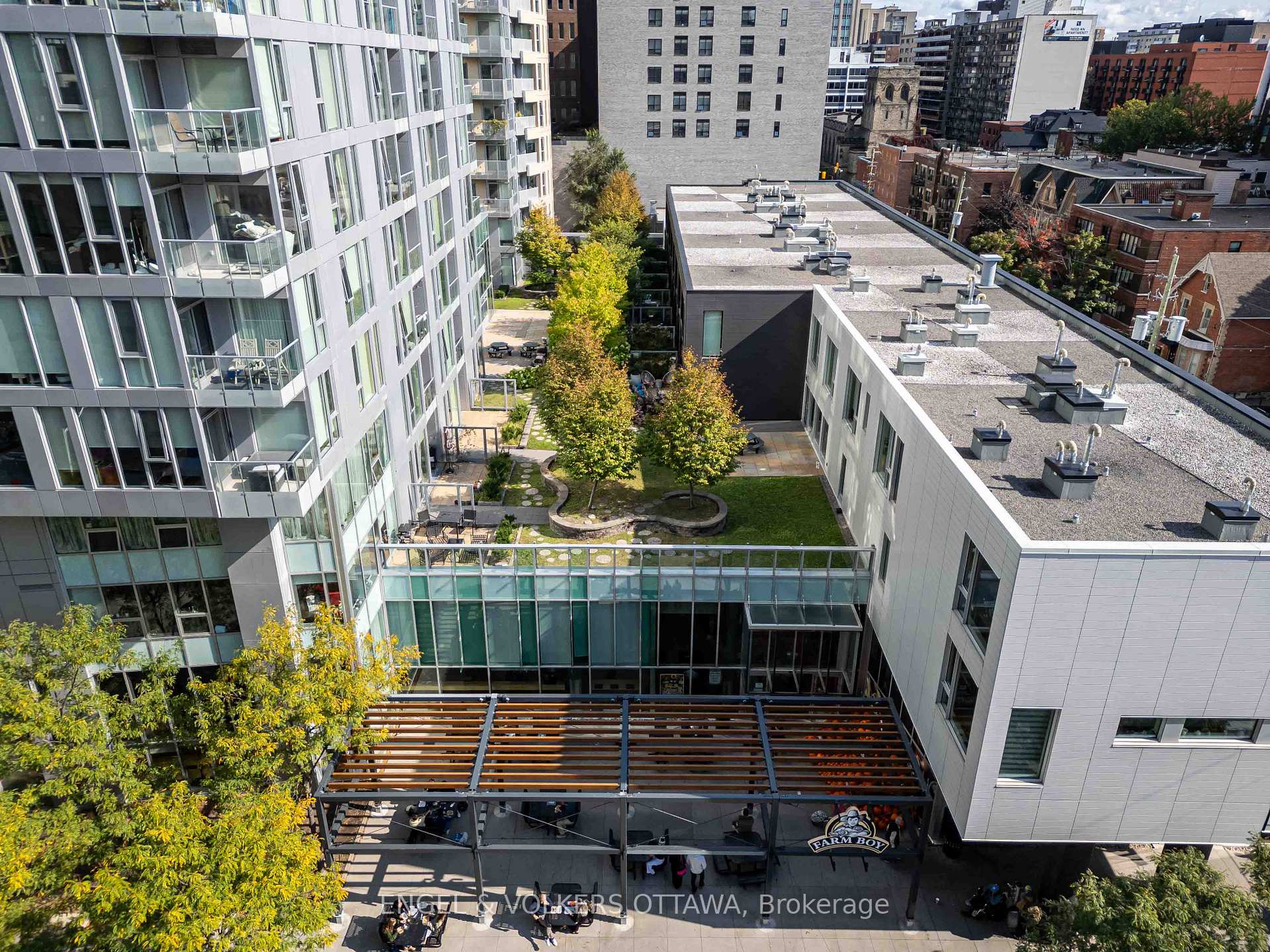 Front of Unit 205, 197 Lisgar Avenue
