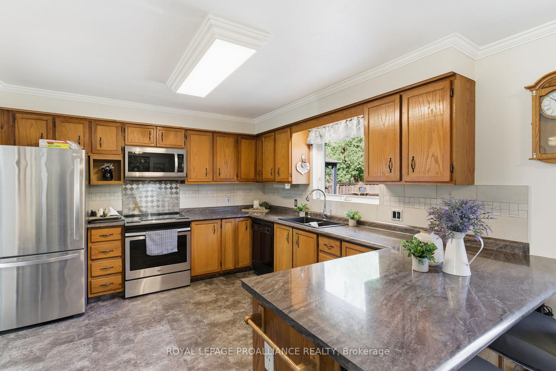 Photo 12 of 28 Percy Street, Cramahe, Colborne — HOMEH