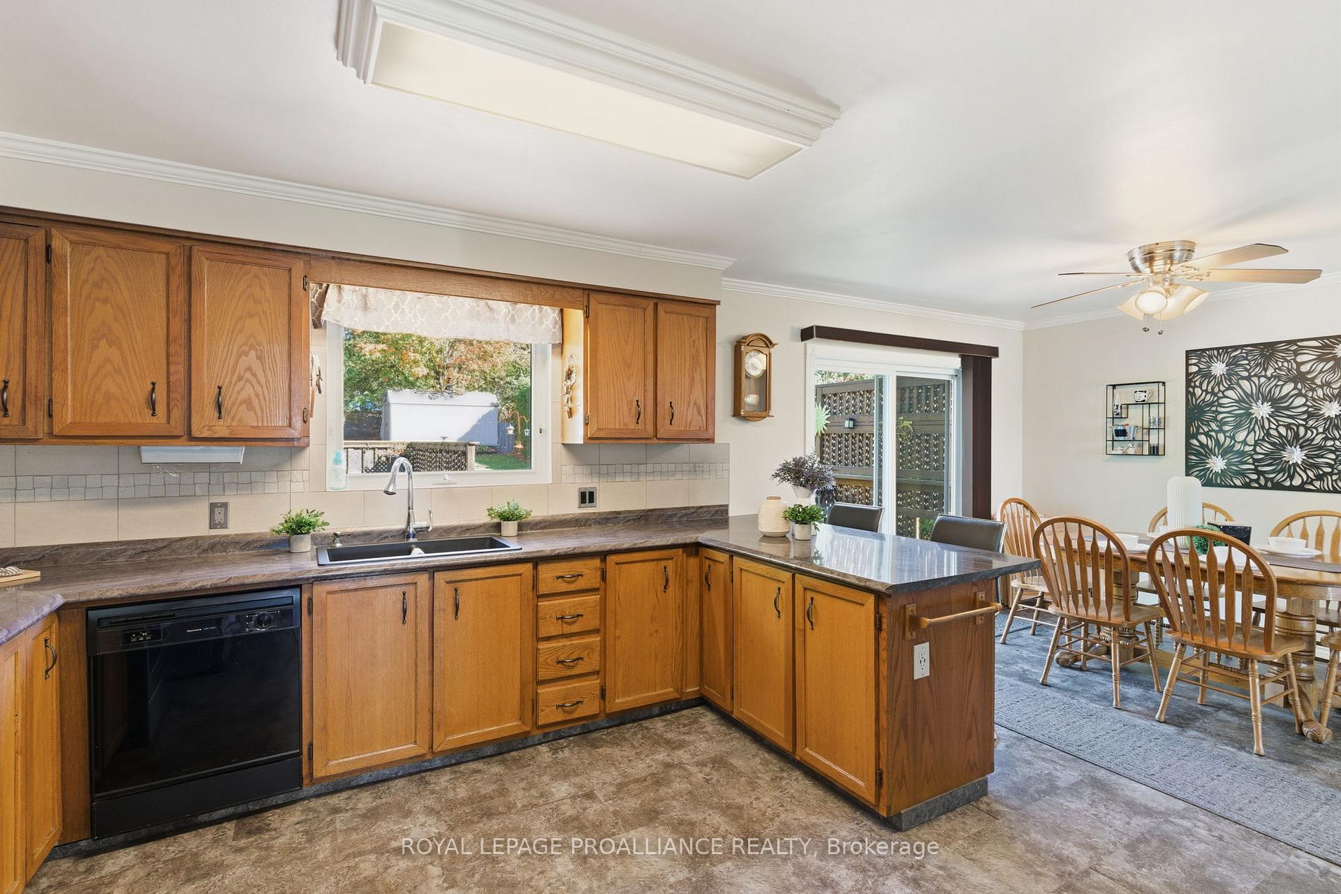 Photo 15 of 28 Percy Street, Cramahe, Colborne — HOMEH