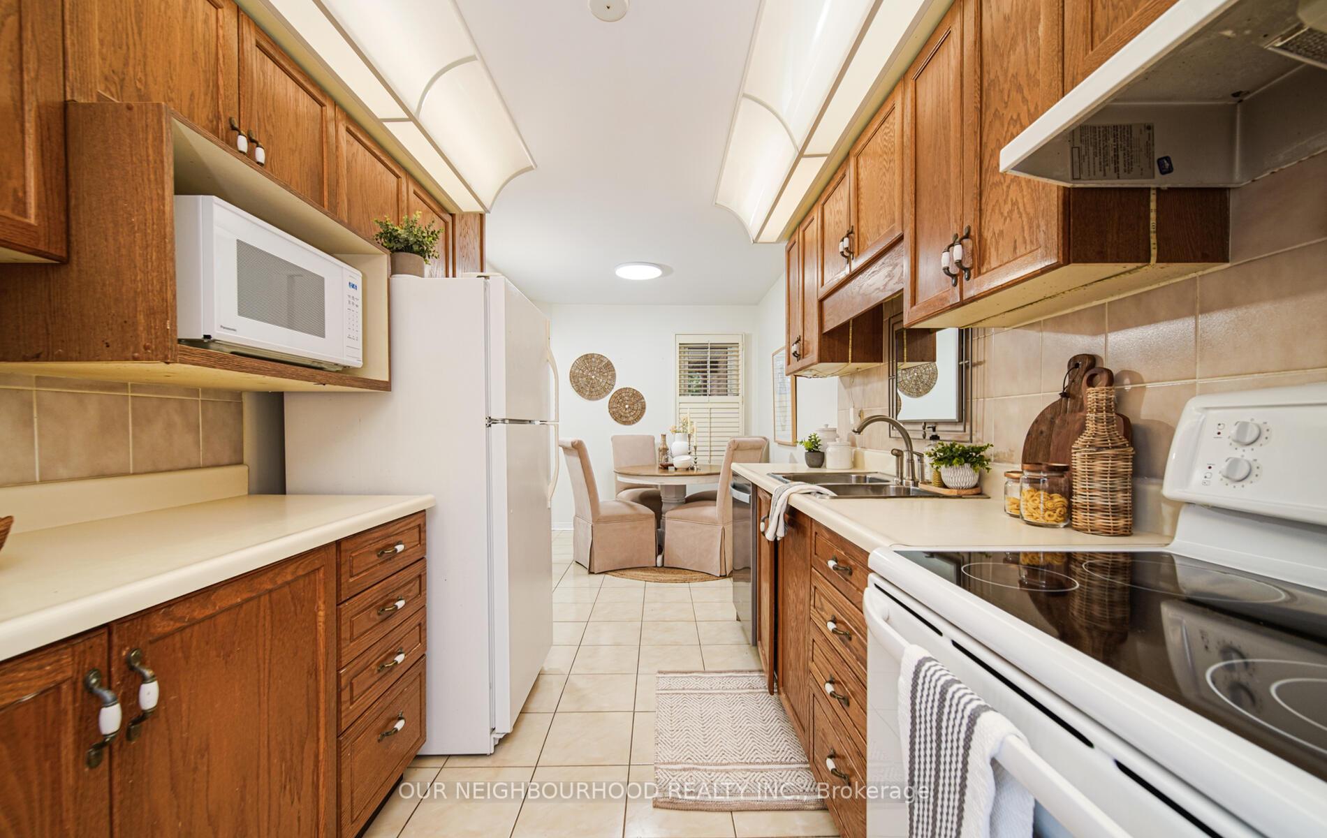 Photo 6 of Unit 6, 1610 Crawforth Street, Whitby, Blue Grass Meadows — HOMEH