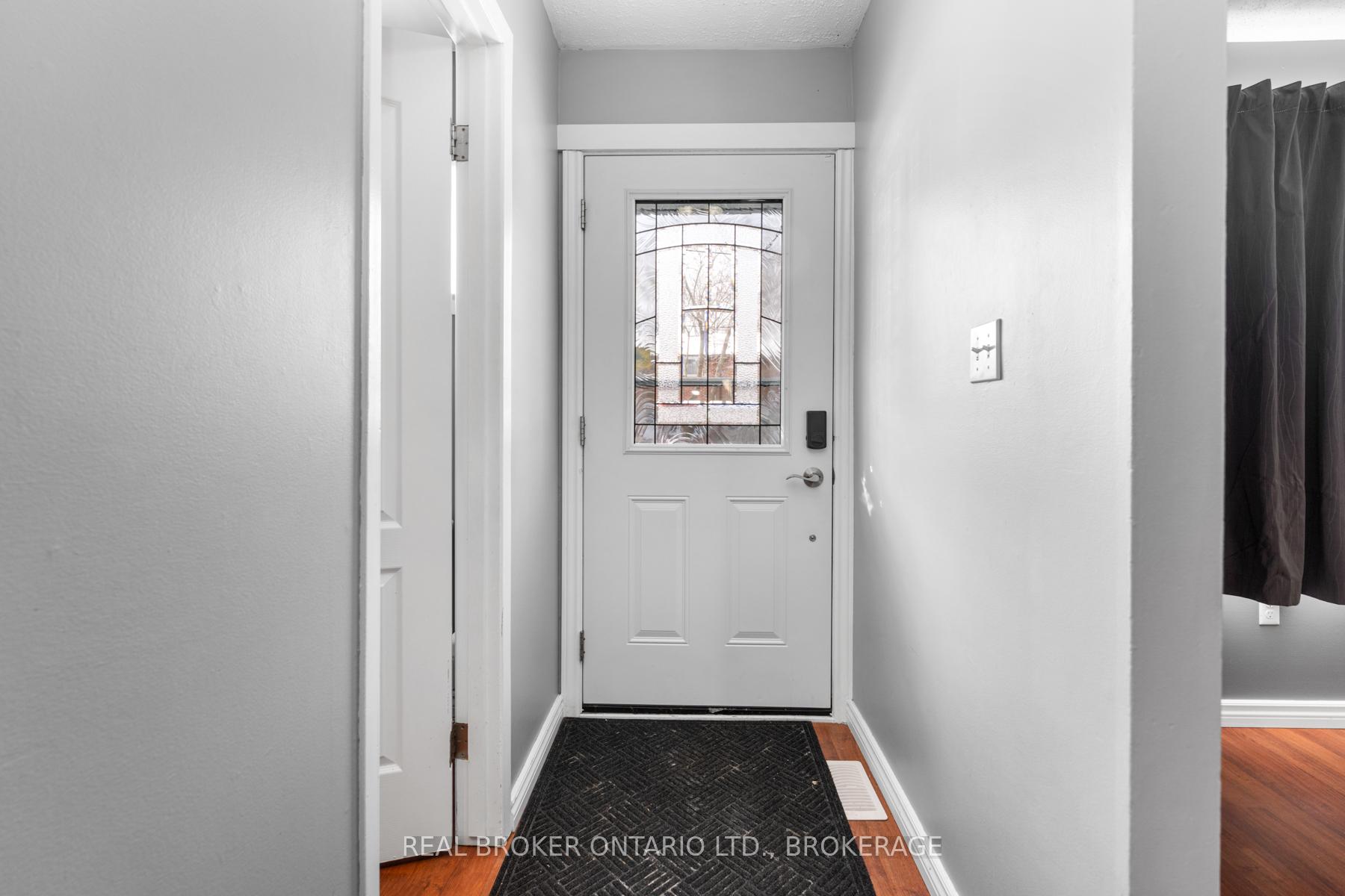 Photo 2 of Unit 6, 23 Addington Street, Loyalist, Amherstview — HOMEH