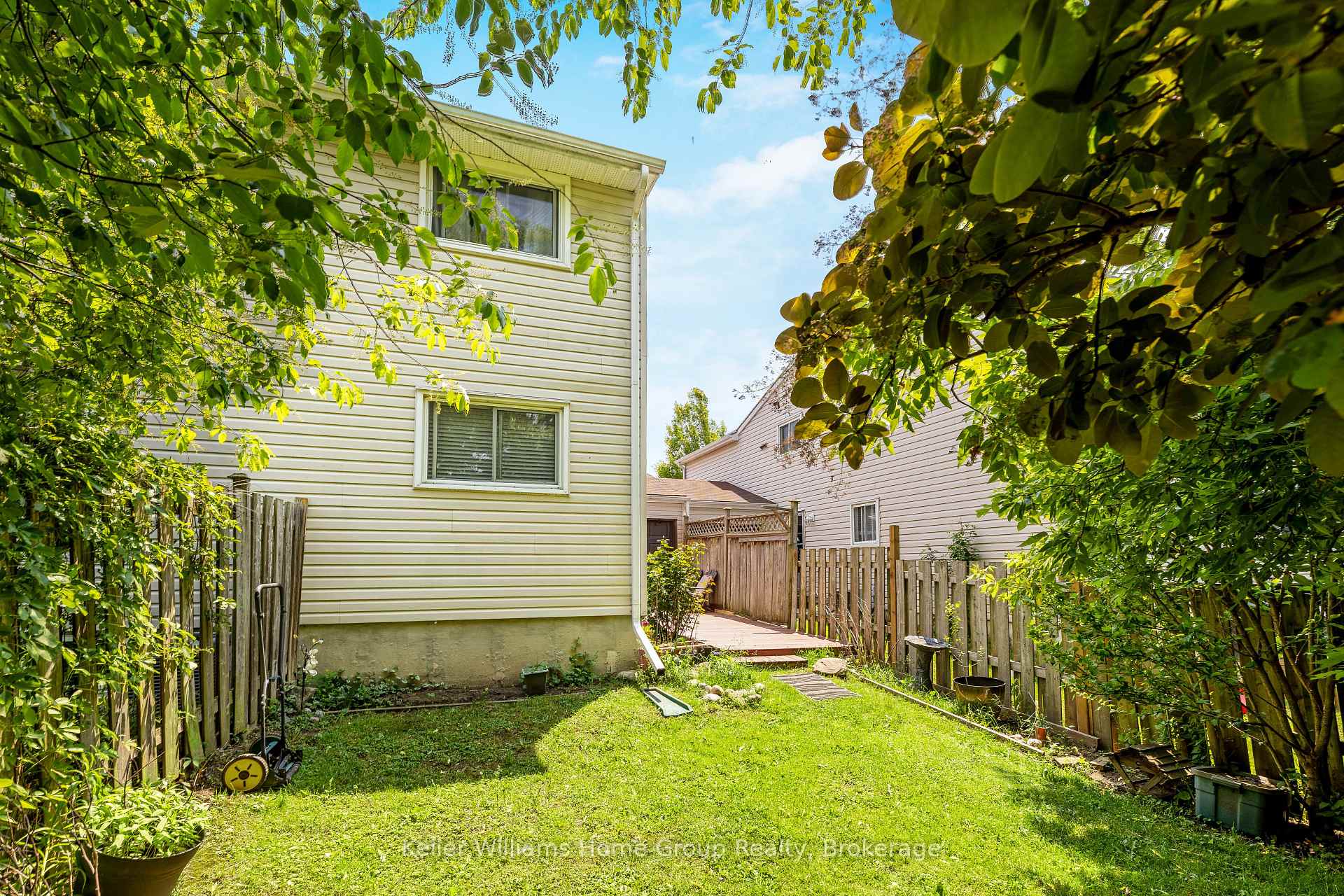 Photo 28 of Unit 6, 175 Elm Ridge Drive, Kitchener — HOMEH