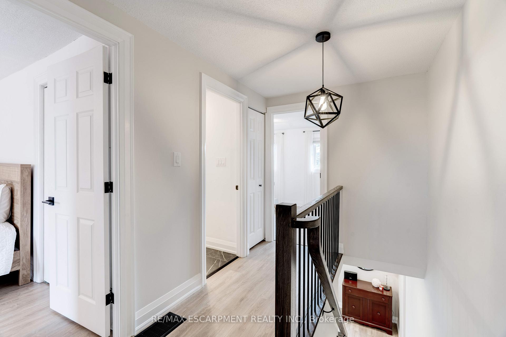 Photo 19 of Unit 53, 1115 Paramount Drive, Hamilton, Stoney Creek Mountain — HOMEH