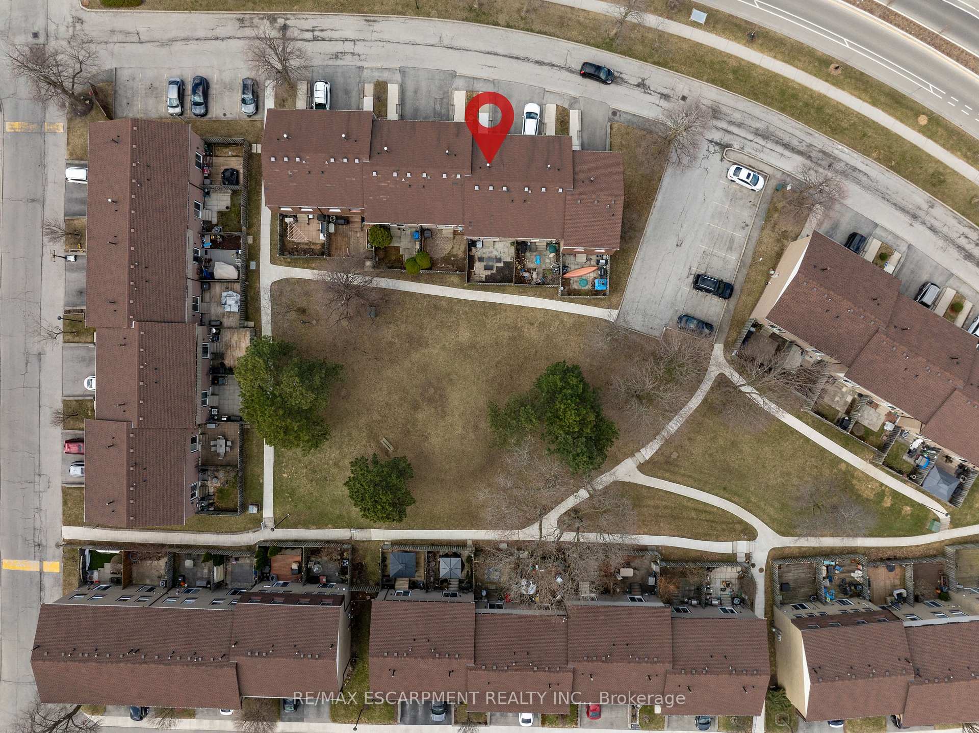 Photo 53 of Unit 53, 1115 Paramount Drive, Hamilton, Stoney Creek Mountain — HOMEH