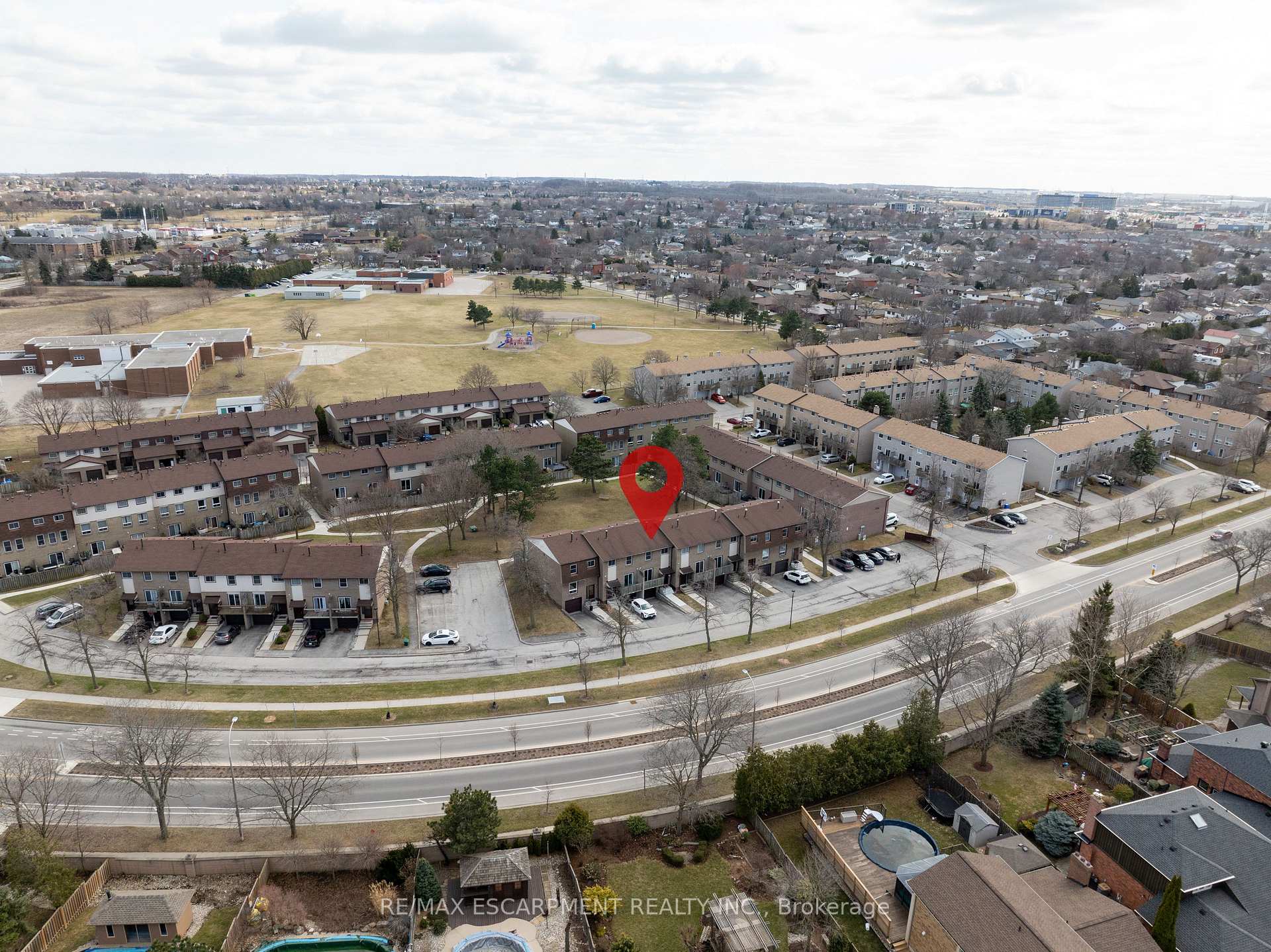 Photo 60 of Unit 53, 1115 Paramount Drive, Hamilton, Stoney Creek Mountain — HOMEH