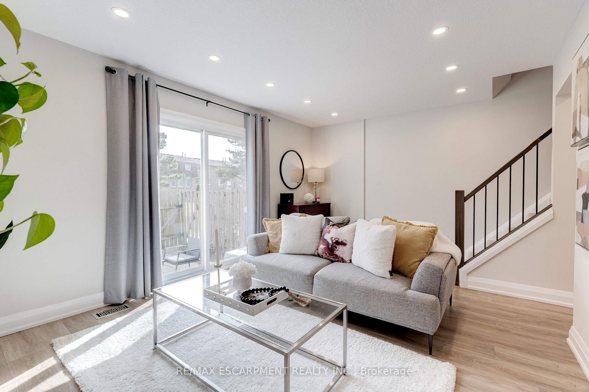 Photo 94 of Unit 53, 1115 Paramount Drive, Hamilton, Stoney Creek Mountain — HOMEH