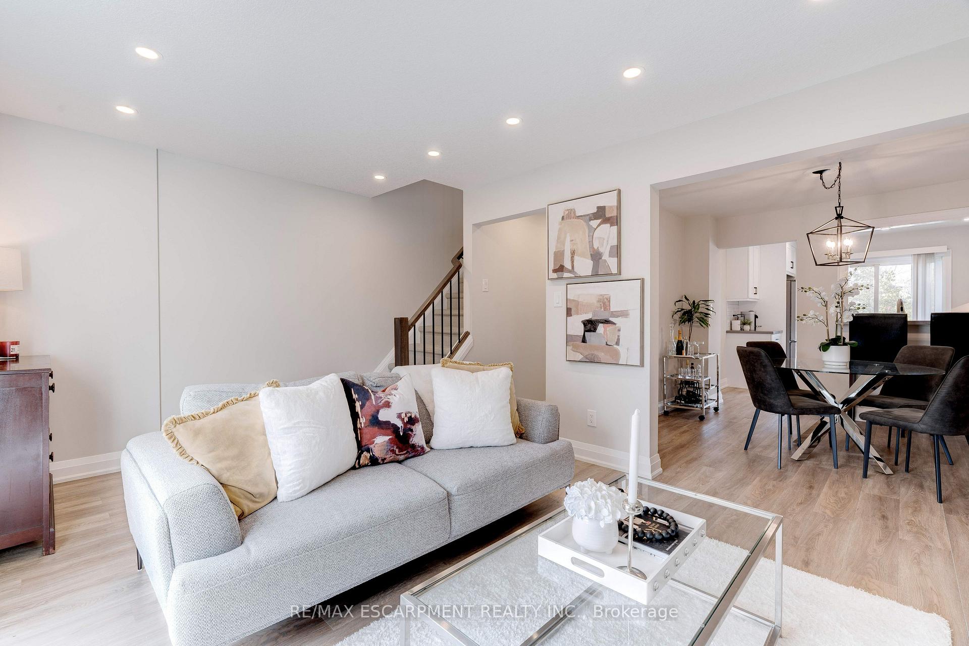 Photo 34 of Unit 53, 1115 Paramount Drive, Hamilton, Stoney Creek Mountain — HOMEH
