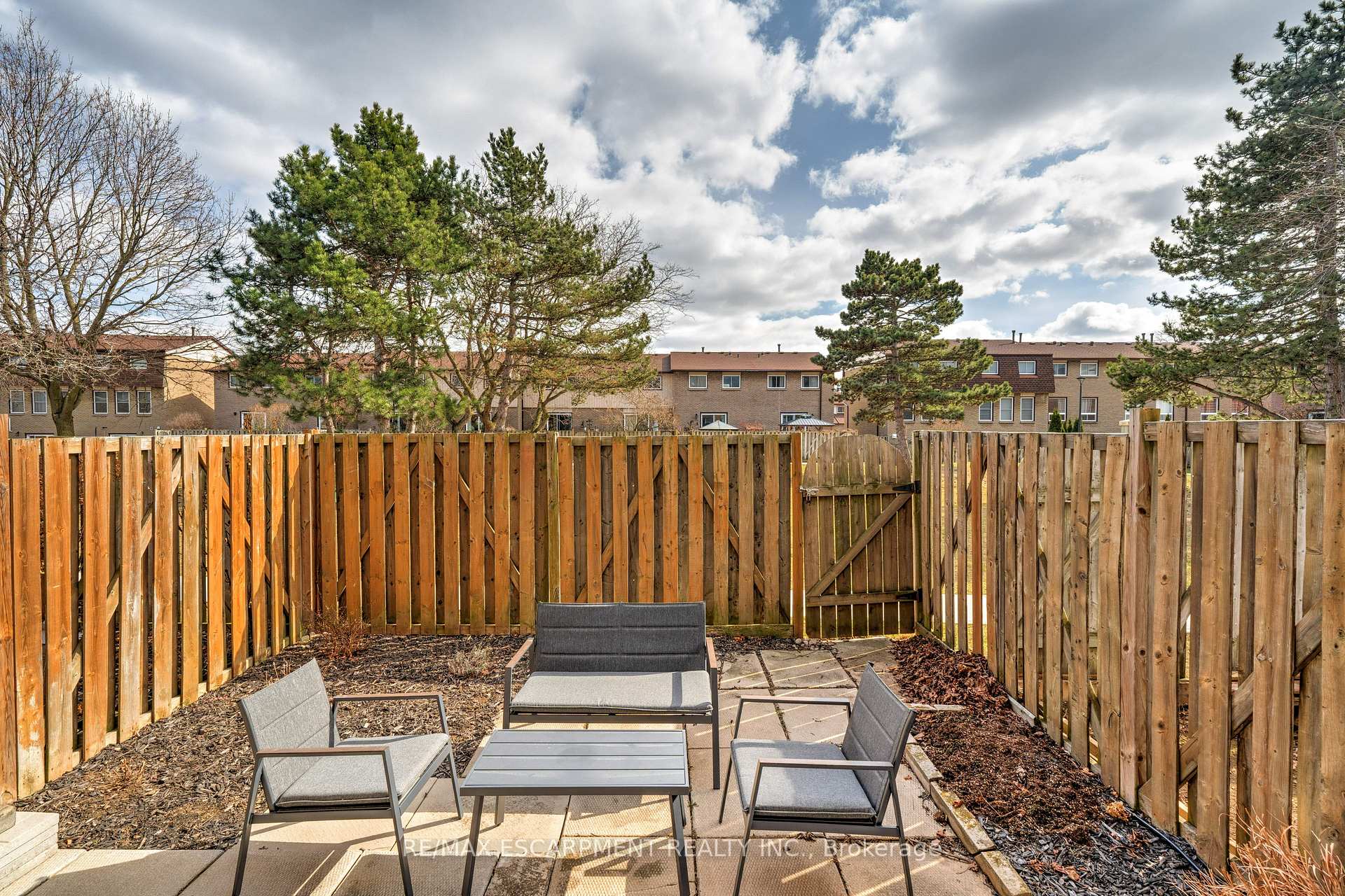 Photo 71 of Unit 53, 1115 Paramount Drive, Hamilton, Stoney Creek Mountain — HOMEH