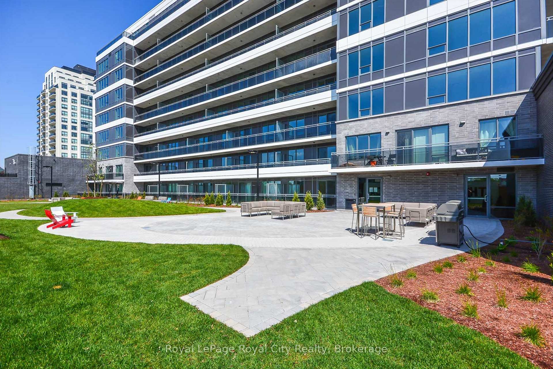 Photo 3 of Unit 912, 53 Arthur Street S, Guelph, St. Patrick's Ward — HOMEH