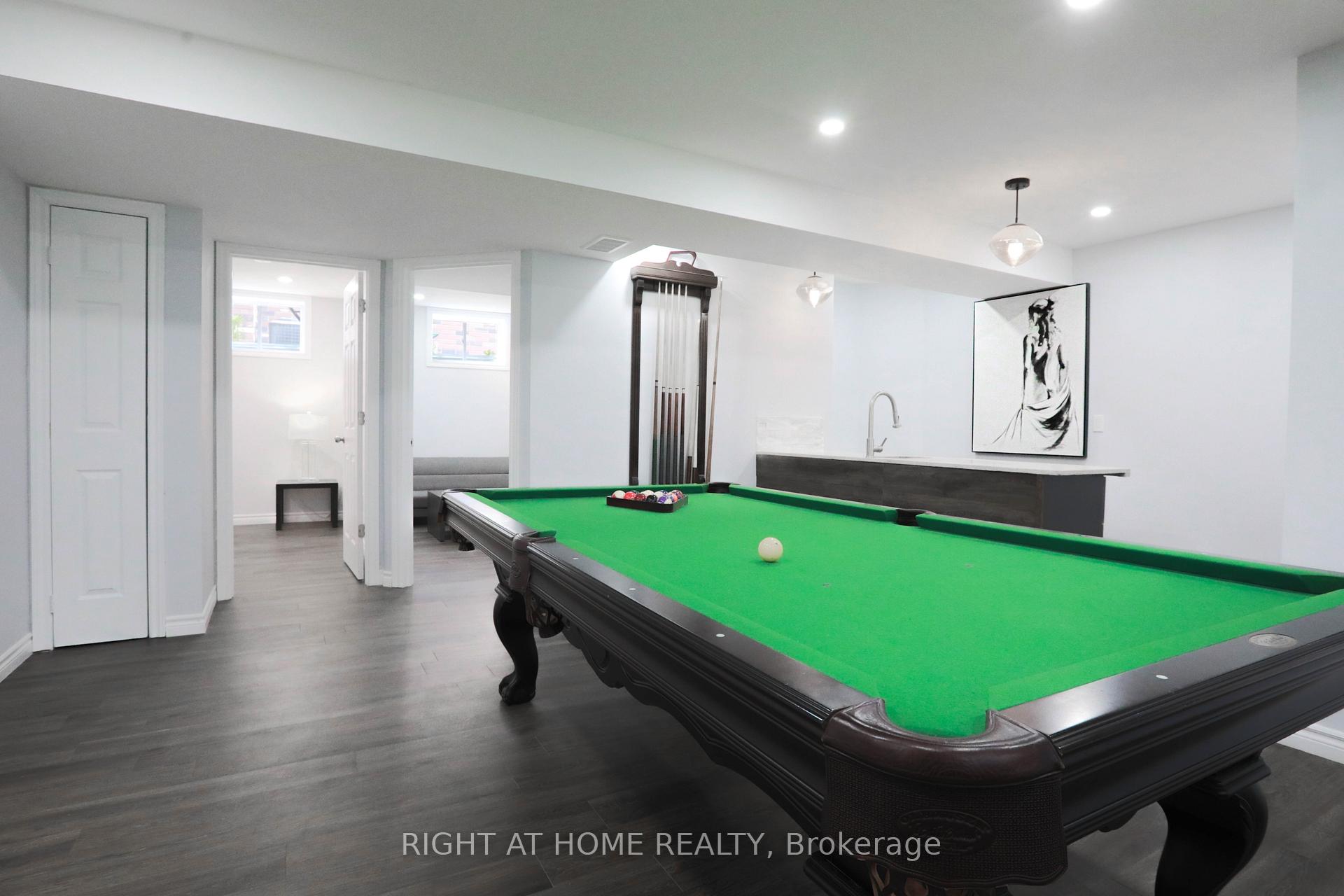 Photo 32 of 72 Lockerbie Crescent, Collingwood — HOMEH