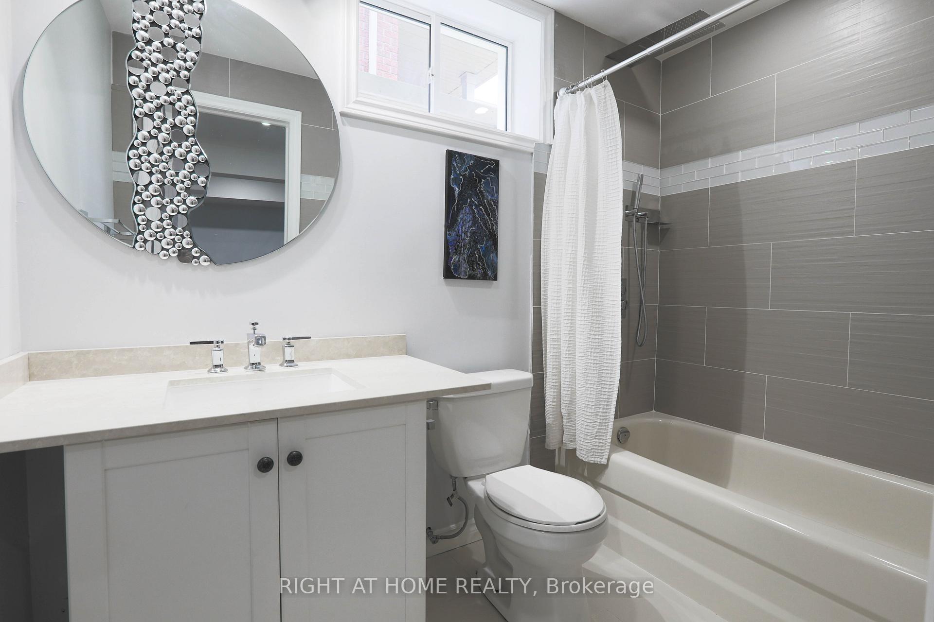 Photo 37 of 72 Lockerbie Crescent, Collingwood — HOMEH