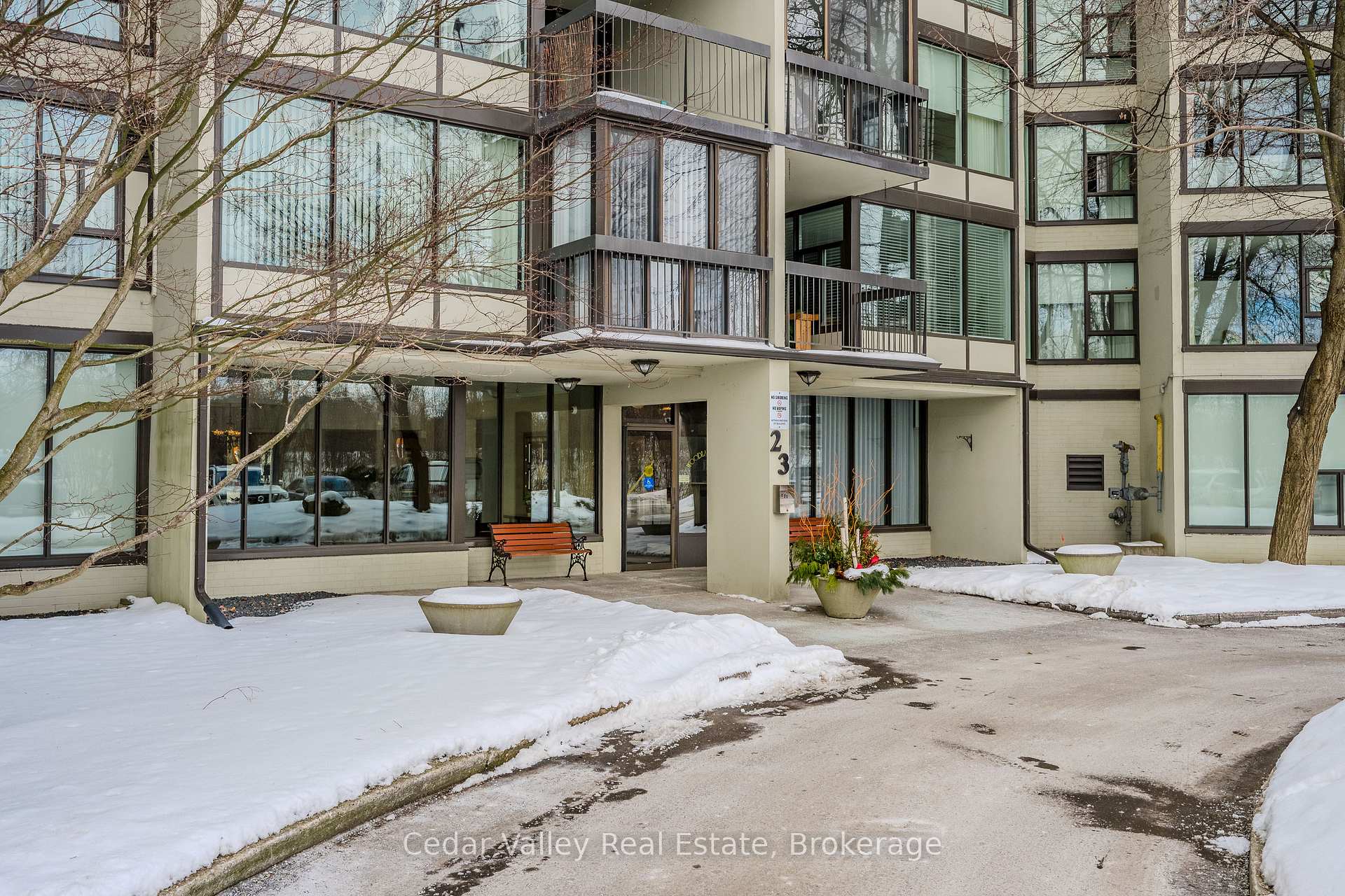 Photo 4 of Unit 509, 23 Woodlawn Road E, Guelph, Riverside Park — HOMEH