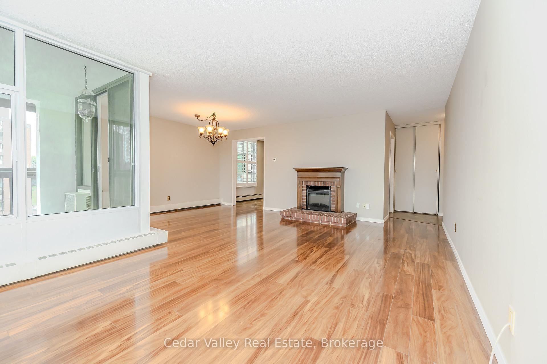 Photo 10 of Unit 509, 23 Woodlawn Road E, Guelph, Riverside Park — HOMEH