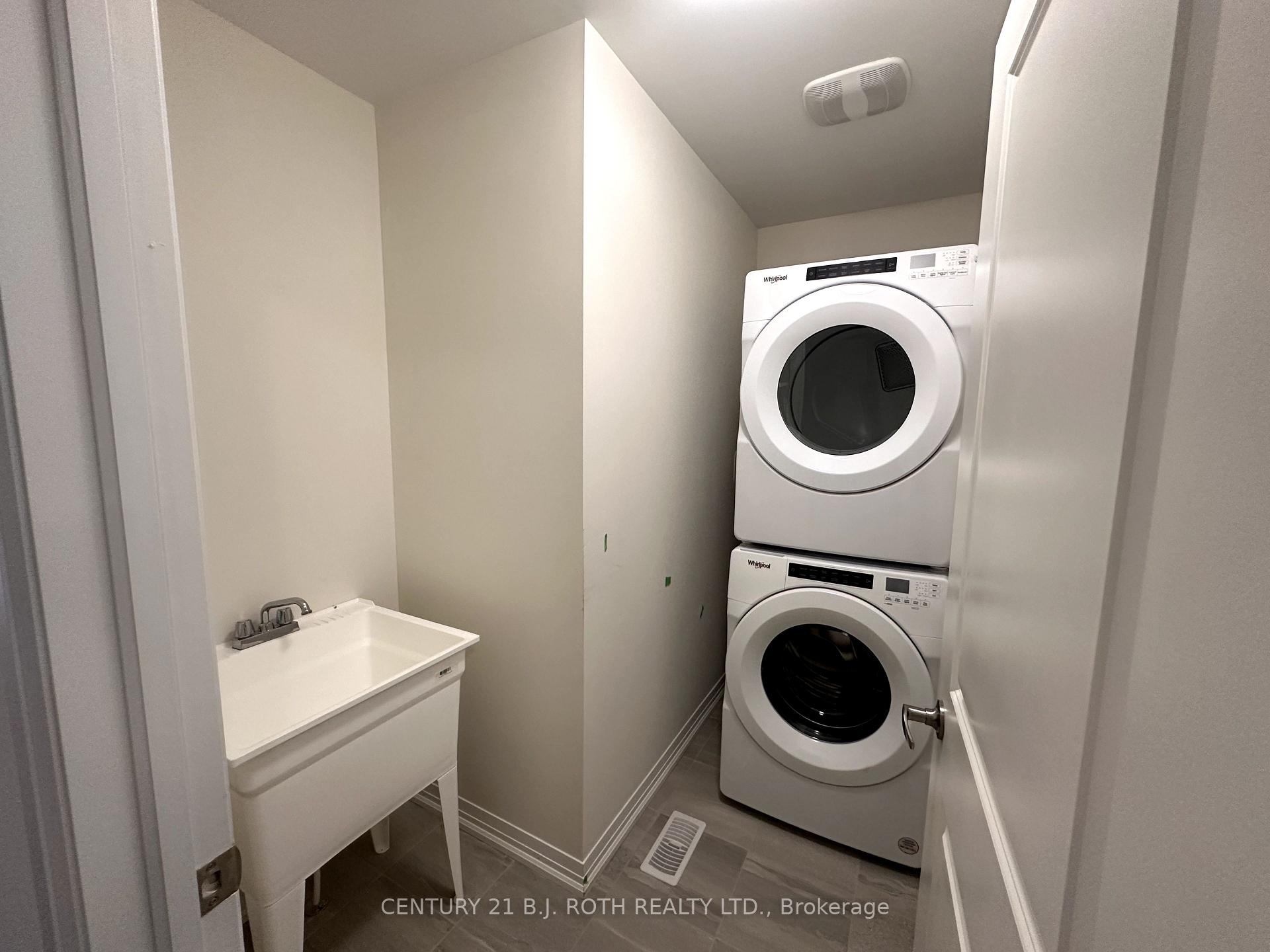 Photo 16 of 110 Turnberry Lane, Barrie, Painswick South — HOMEH