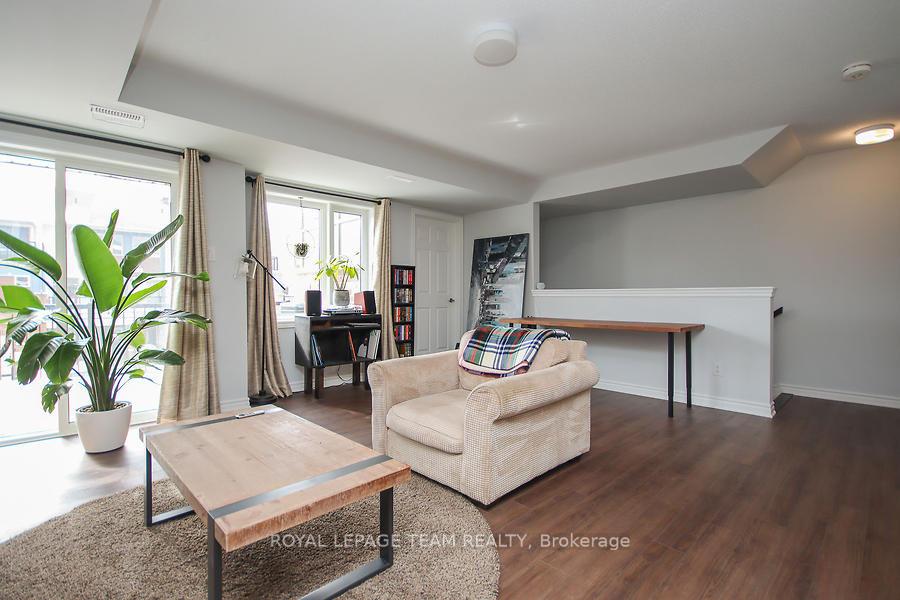 Photo 7 of 203 Lapland Point, Ottawa, Kanata - Emerald Meadows/Trailwest — HOMEH