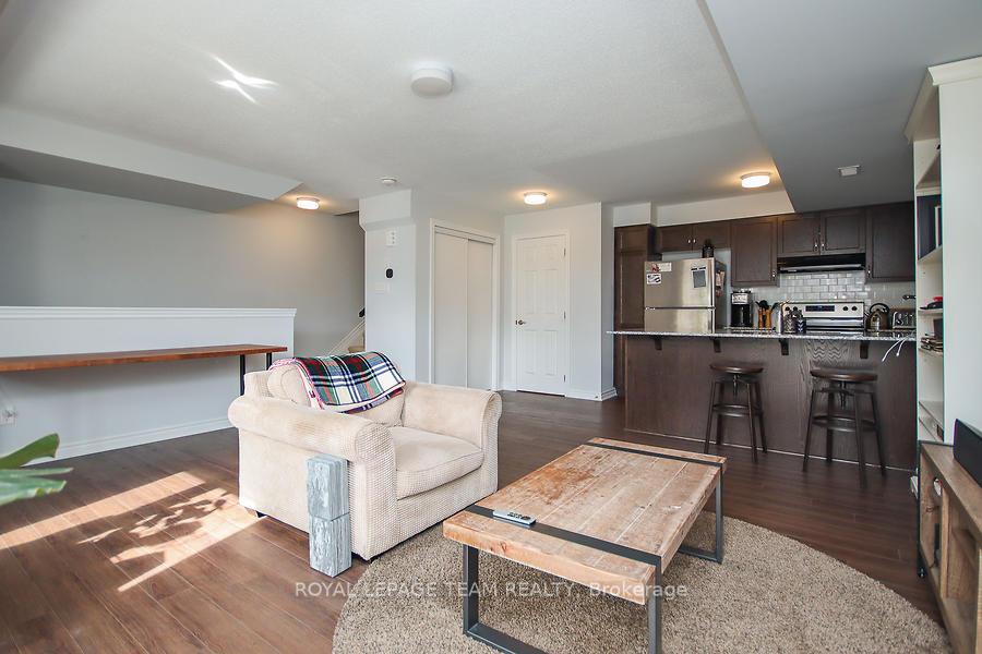 Photo 8 of 203 Lapland Point, Ottawa, Kanata - Emerald Meadows/Trailwest — HOMEH