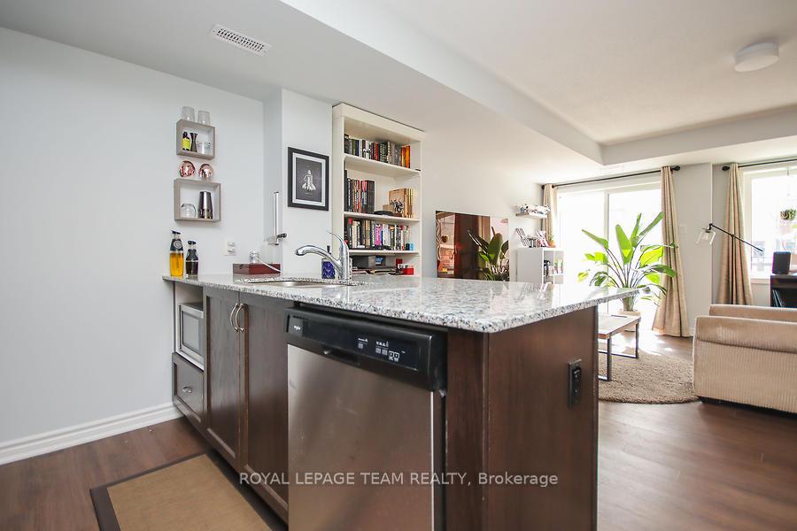 Photo 12 of 203 Lapland Point, Ottawa, Kanata - Emerald Meadows/Trailwest — HOMEH