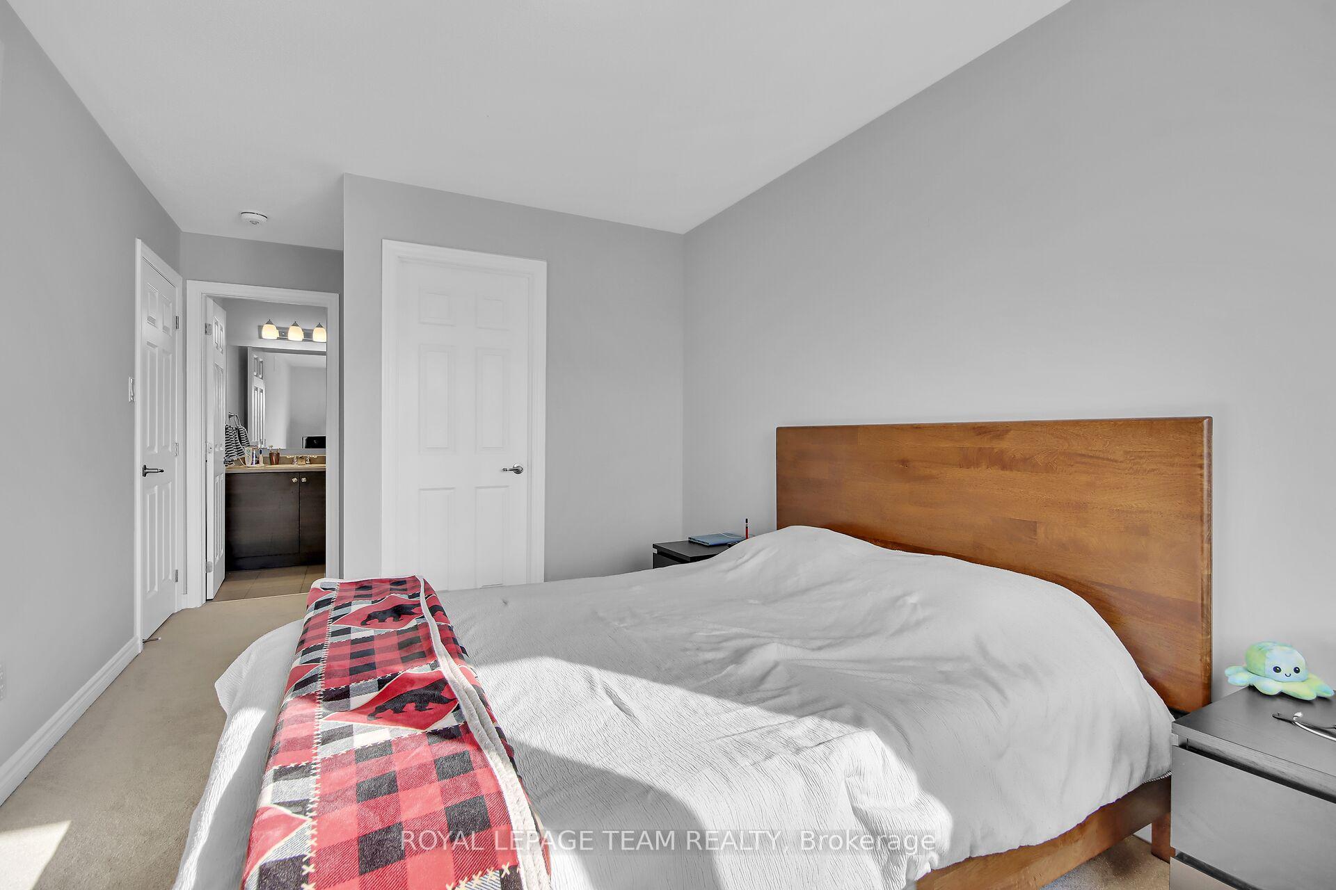 Photo 17 of 203 Lapland Point, Ottawa, Kanata - Emerald Meadows/Trailwest — HOMEH