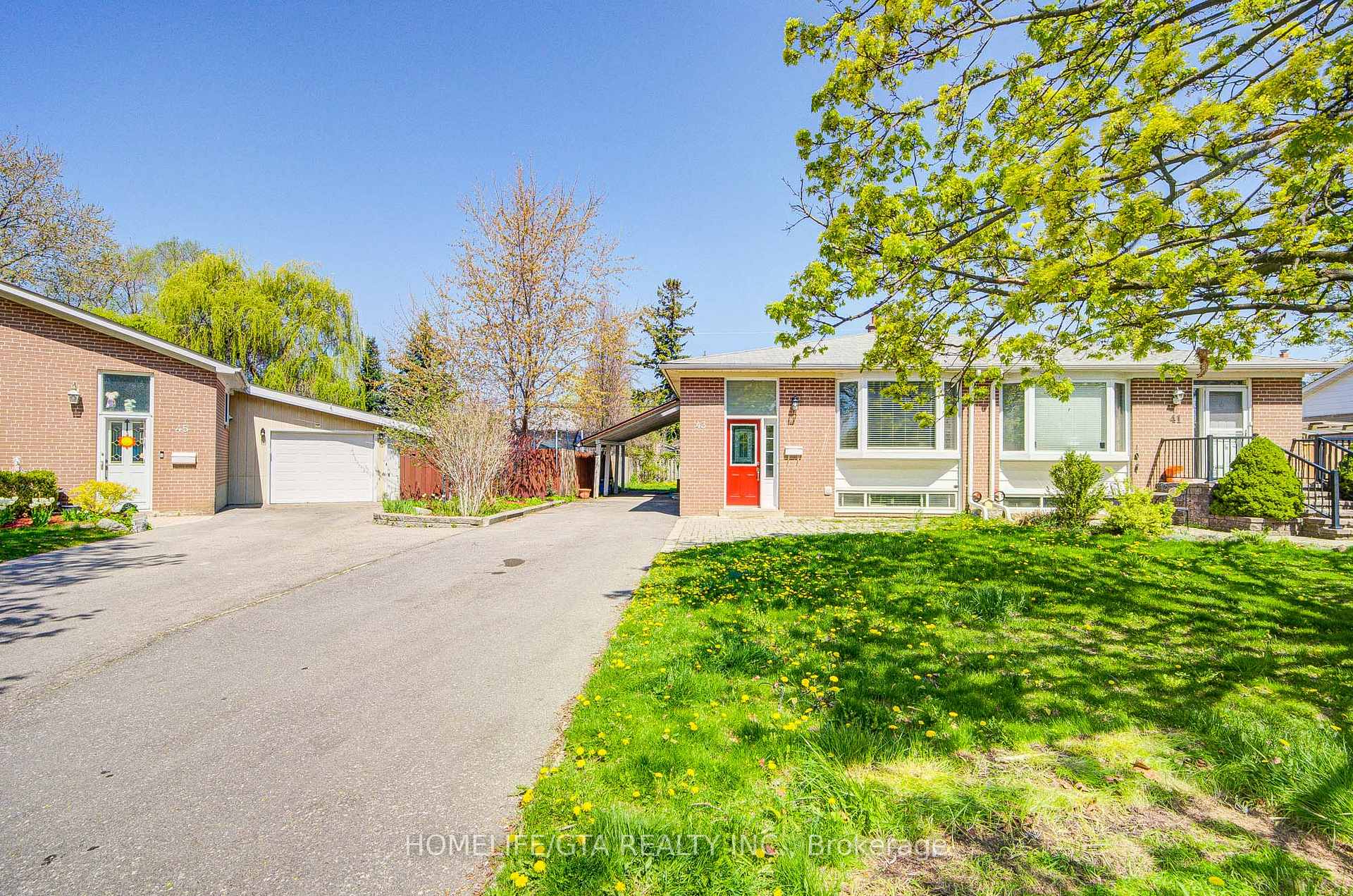 Photo 1 of 43 Thorncroft Crescent, Ajax, South East — HOMEH