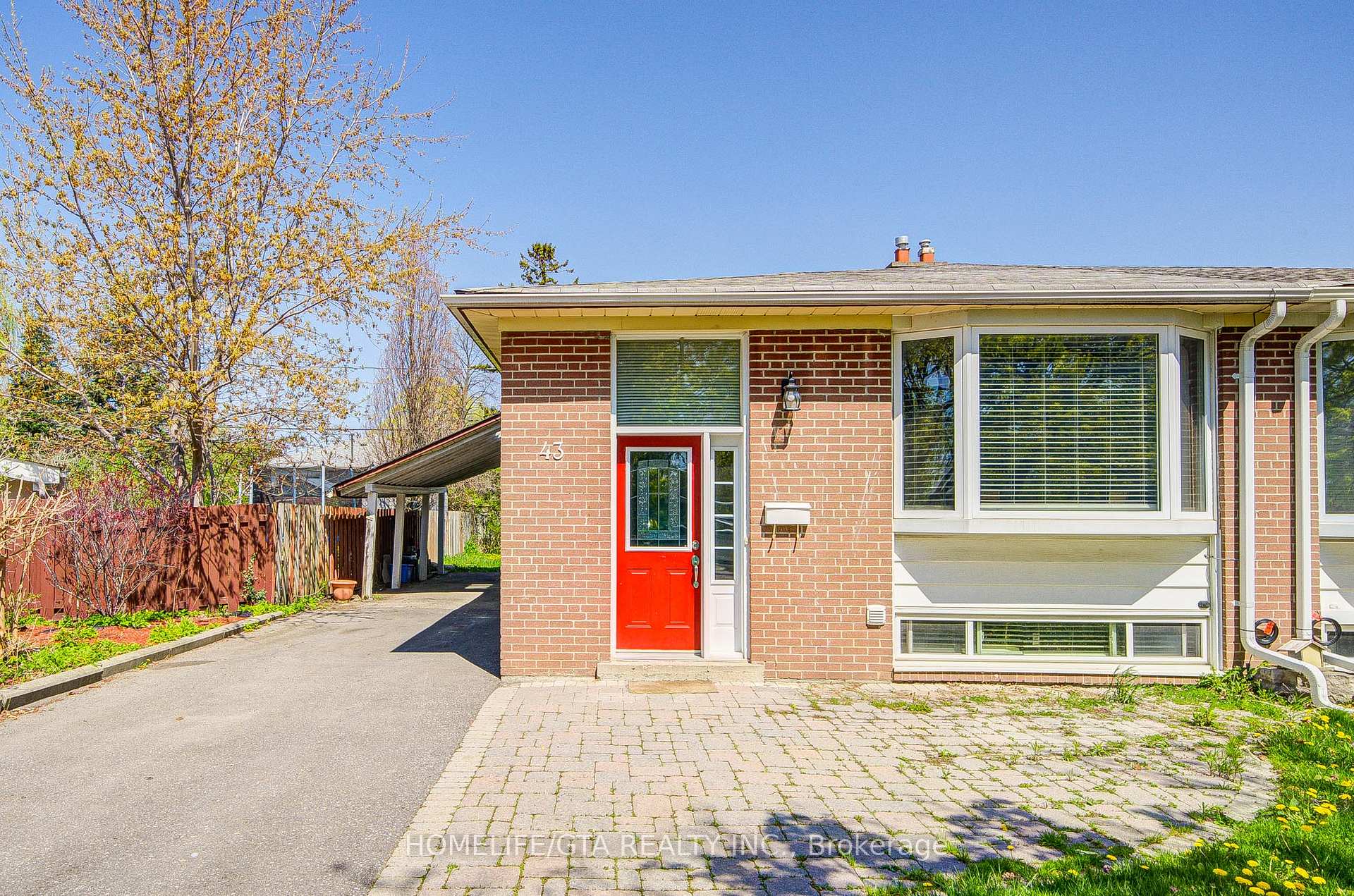 Photo 2 of 43 Thorncroft Crescent, Ajax, South East — HOMEH