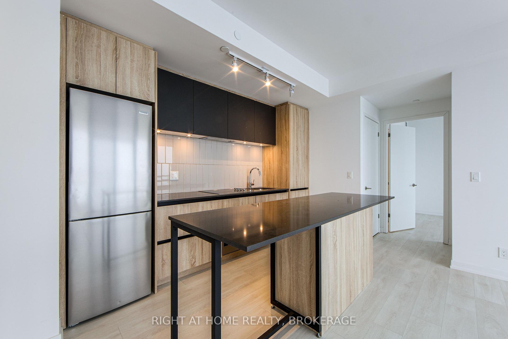 Photo 12 of Unit 1303, 7950 Bathurst Street, Vaughan, Beverley Glen — HOMEH
