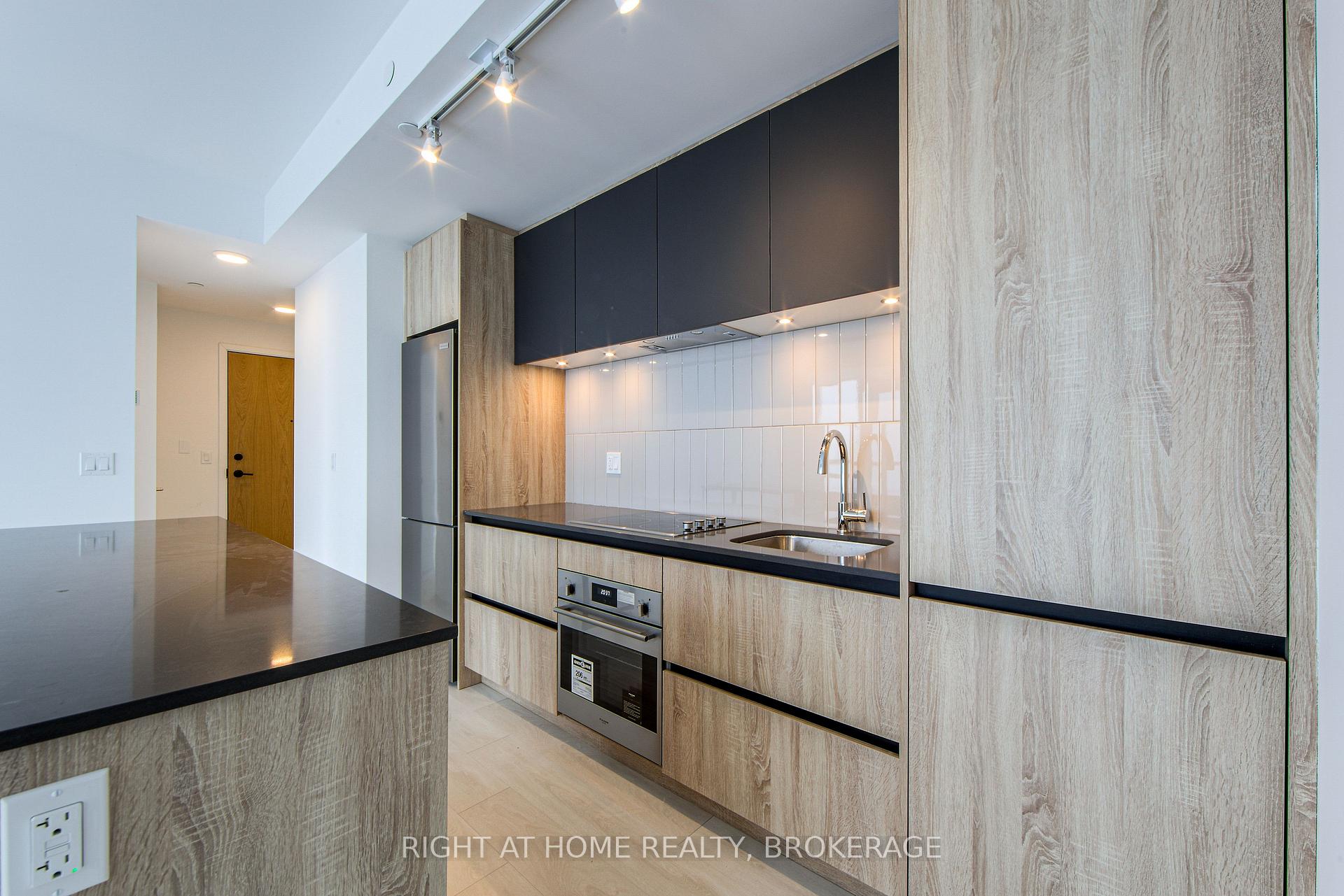 Photo 34 of Unit 1303, 7950 Bathurst Street, Vaughan, Beverley Glen — HOMEH