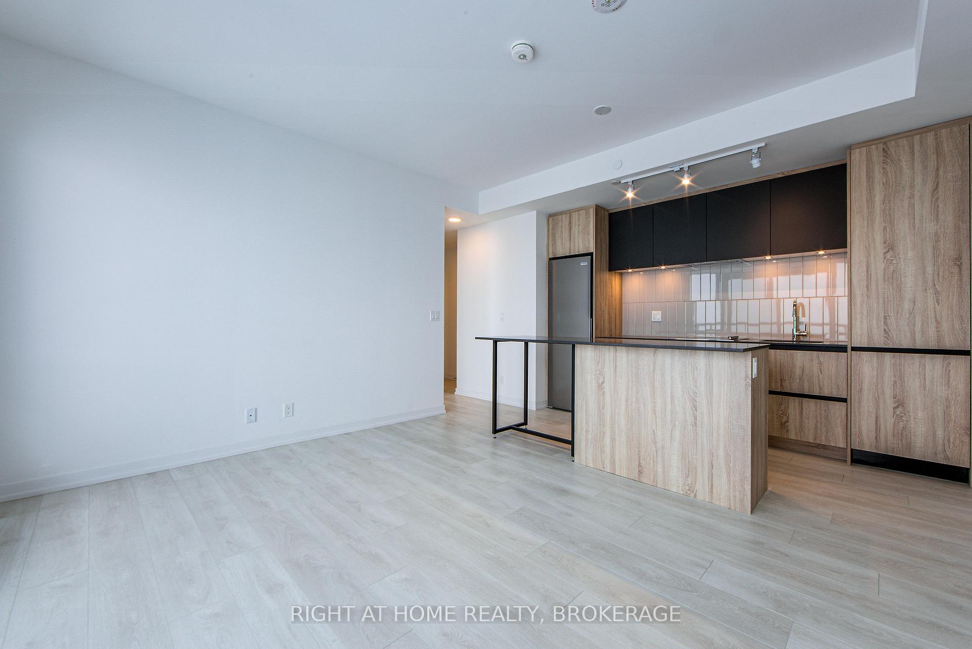 Photo 38 of Unit 1303, 7950 Bathurst Street, Vaughan, Beverley Glen — HOMEH