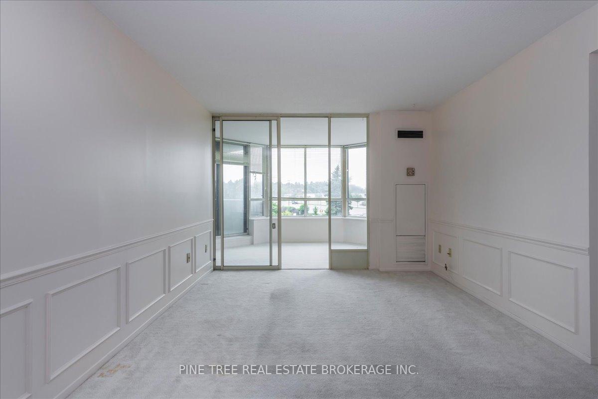 Photo 15 of Unit 327, 25 Austin Drive, Markham, Markville — HOMEH