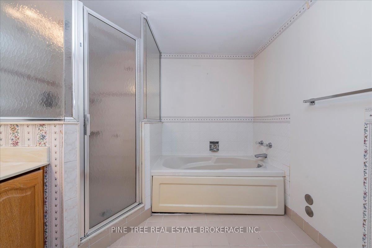 Photo 30 of Unit 327, 25 Austin Drive, Markham, Markville — HOMEH