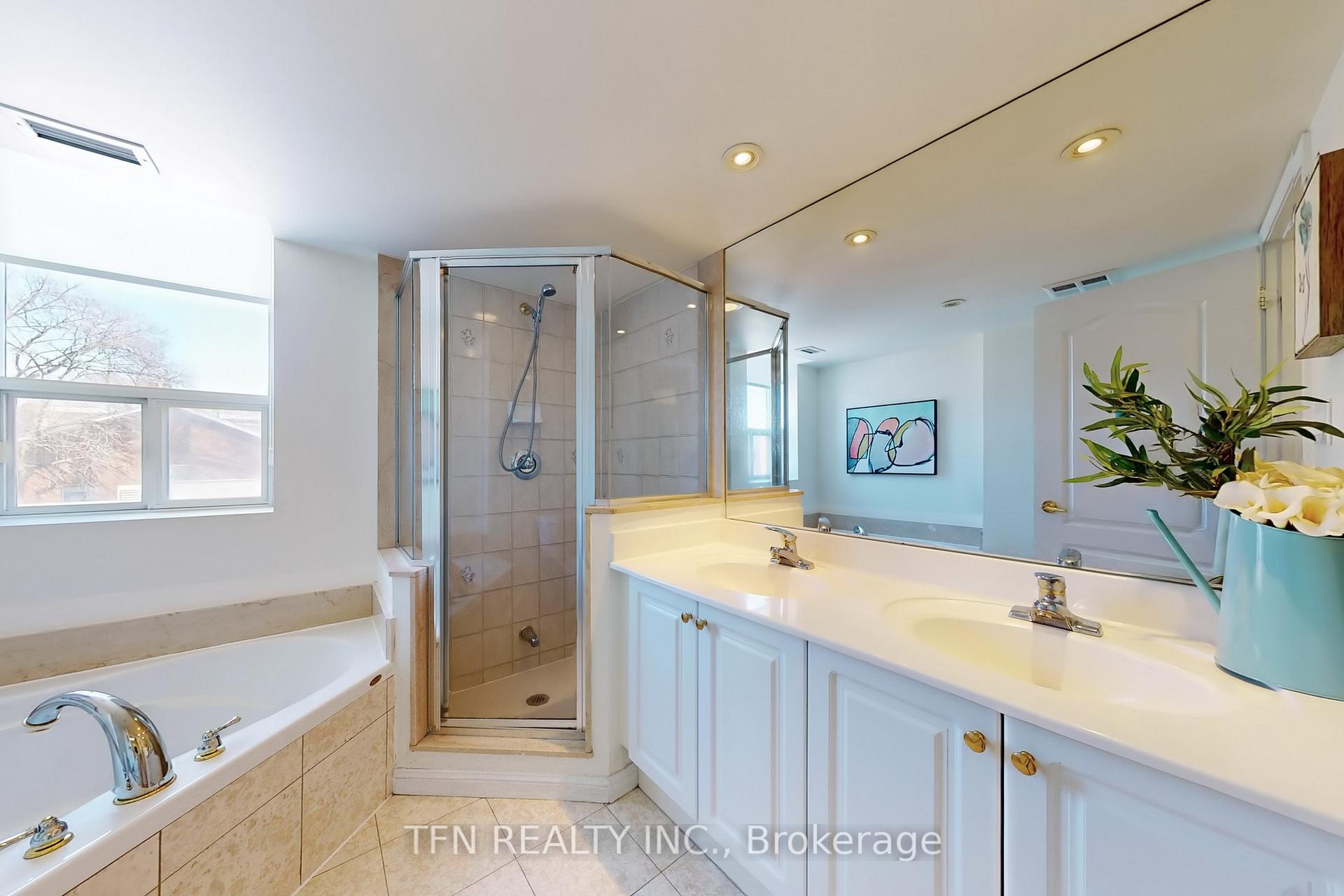 Photo 16 of Unit 305, 3130 Yonge Street, Toronto, Lawrence Park North — HOMEH