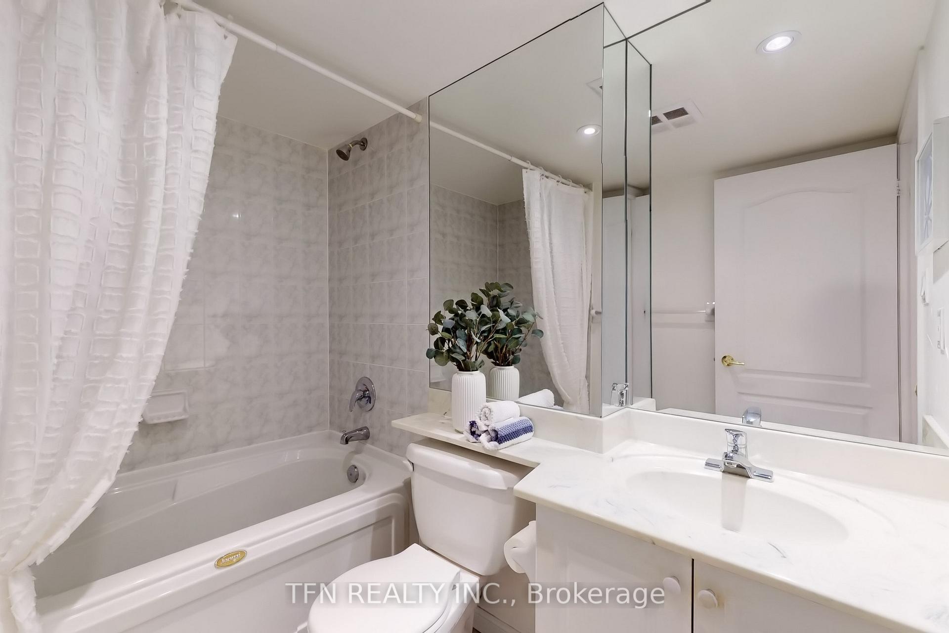 Photo 54 of Unit 305, 3130 Yonge Street, Toronto, Lawrence Park North — HOMEH