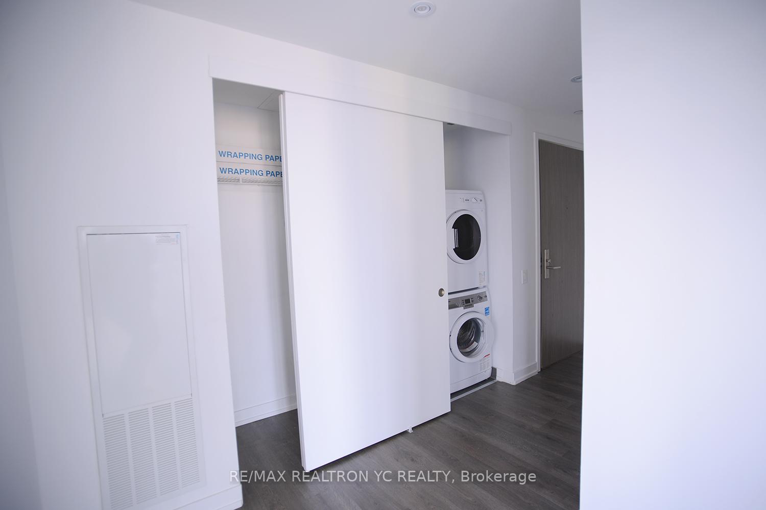 Photo 3 of Unit 2609, 161 Roehampton Avenue, Toronto, Mount Pleasant West — HOMEH