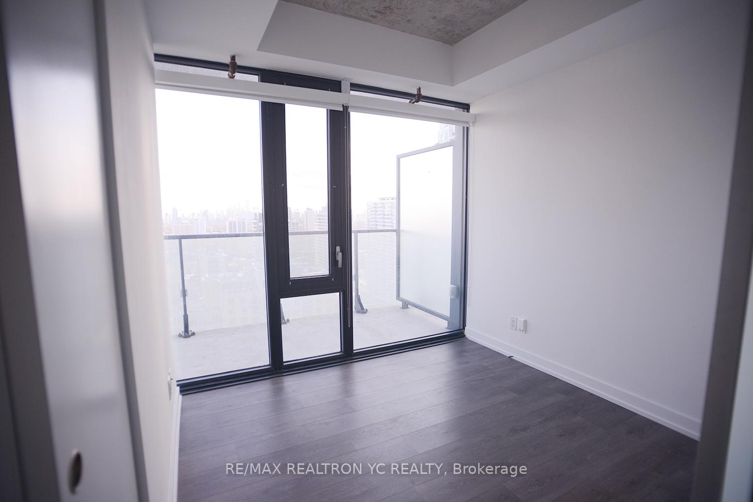 Photo 4 of Unit 2609, 161 Roehampton Avenue, Toronto, Mount Pleasant West — HOMEH