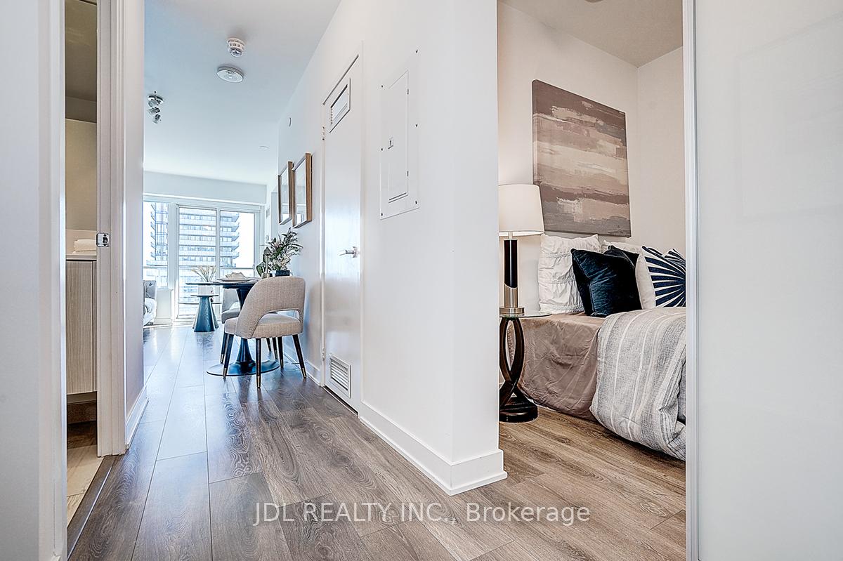 Photo 2 of Unit 3109, 195 Redpath Avenue, Toronto, Mount Pleasant West — HOMEH