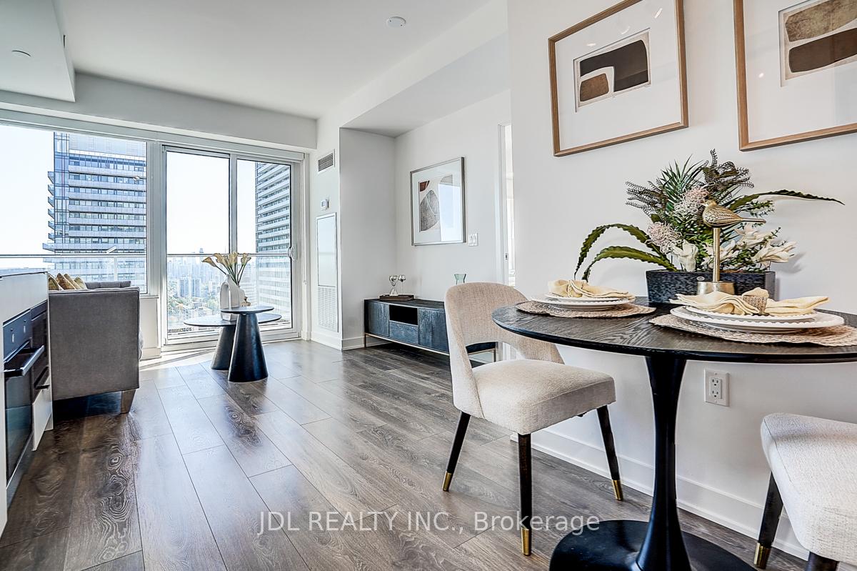Photo 5 of Unit 3109, 195 Redpath Avenue, Toronto, Mount Pleasant West — HOMEH