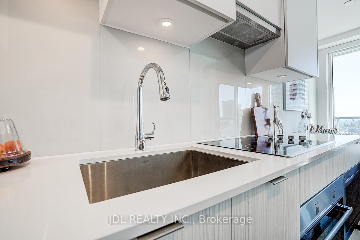 Photo 8 of Unit 3109, 195 Redpath Avenue, Toronto, Mount Pleasant West — HOMEH