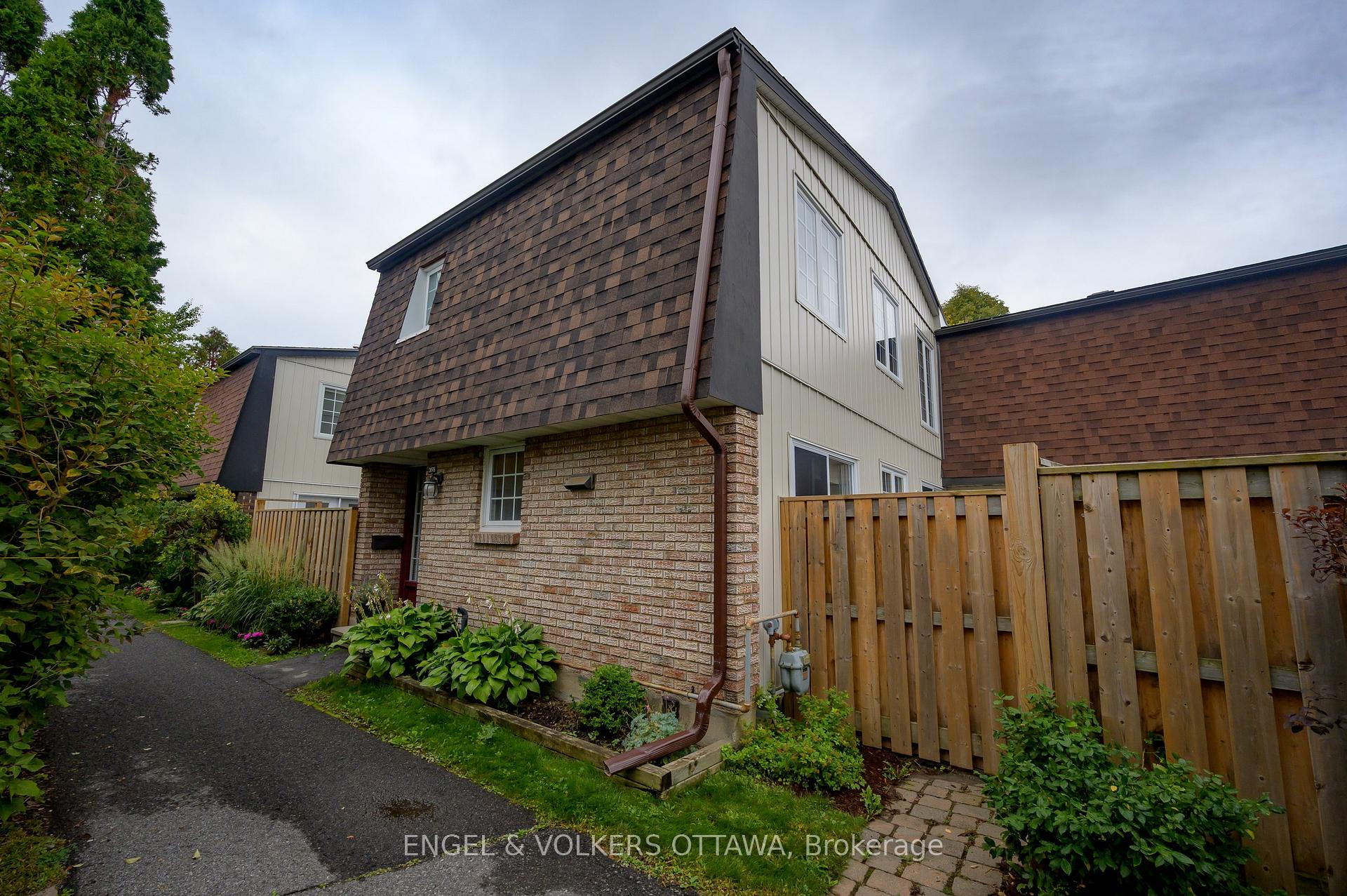 Photo 3 of 355 Kintyre Private, Ottawa, Carleton Square — HOMEH