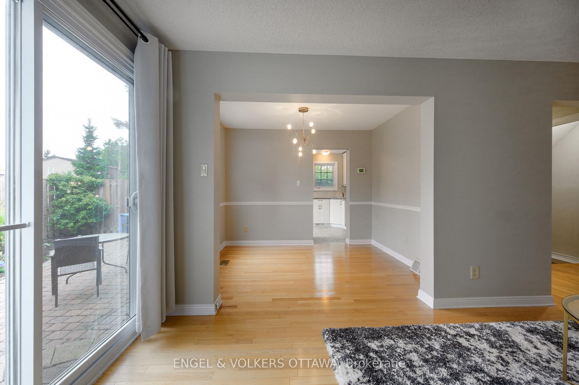 Photo 14 of 355 Kintyre Private, Ottawa, Carleton Square — HOMEH