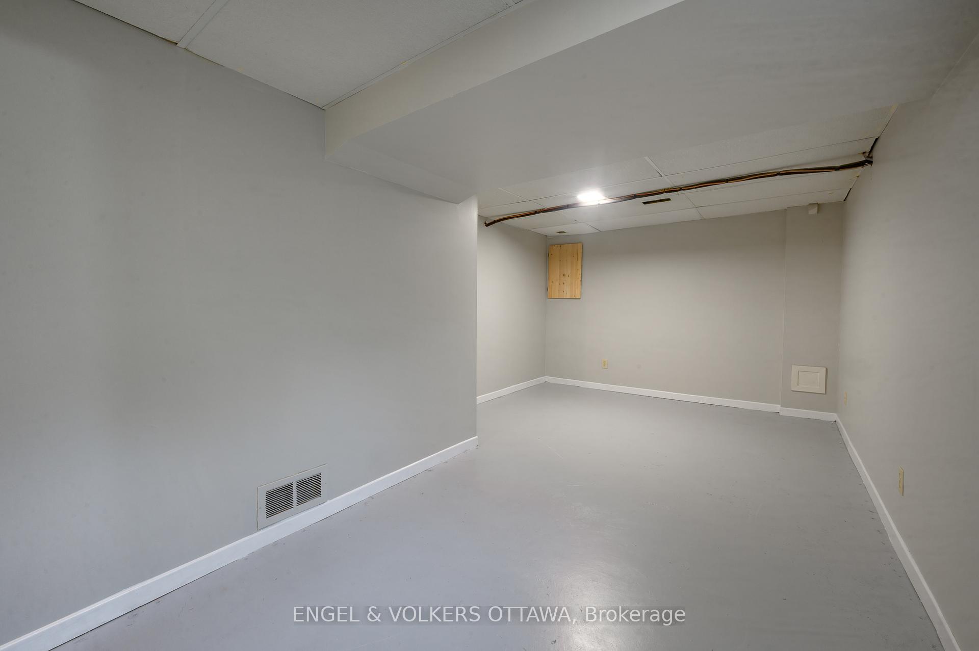 Photo 36 of 355 Kintyre Private, Ottawa, Carleton Square — HOMEH