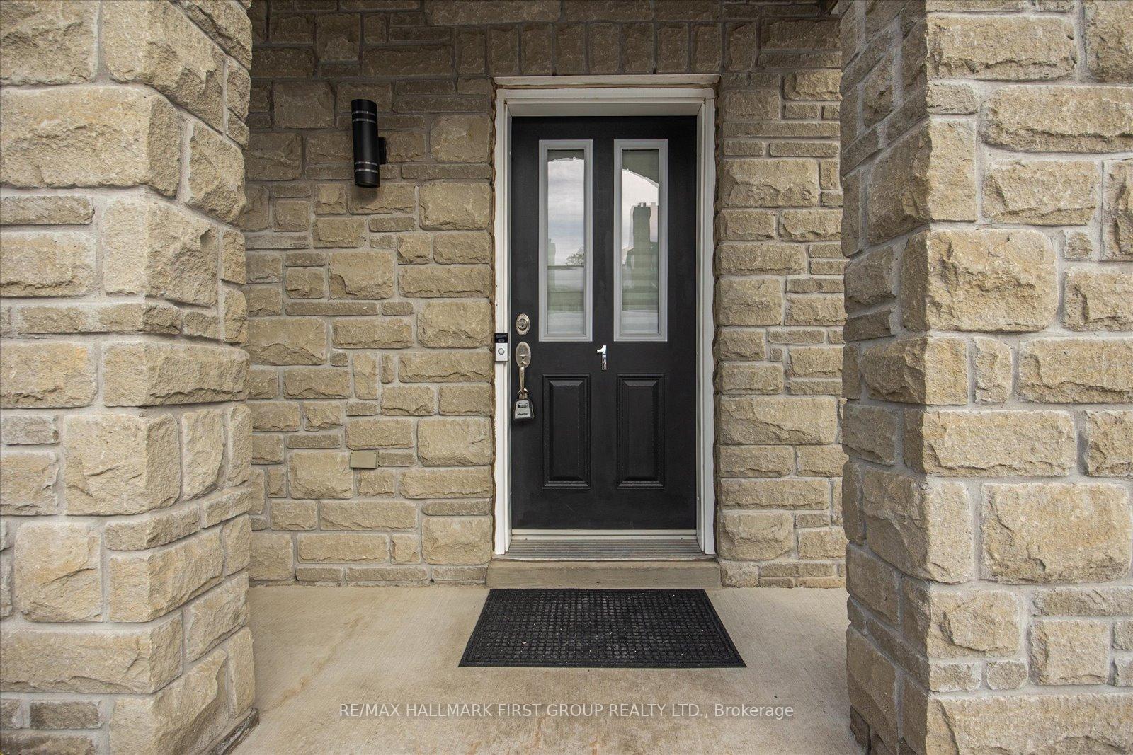 Photo 3 of Unit 1, 1701 Finch Avenue, Pickering, Village East — HOMEH