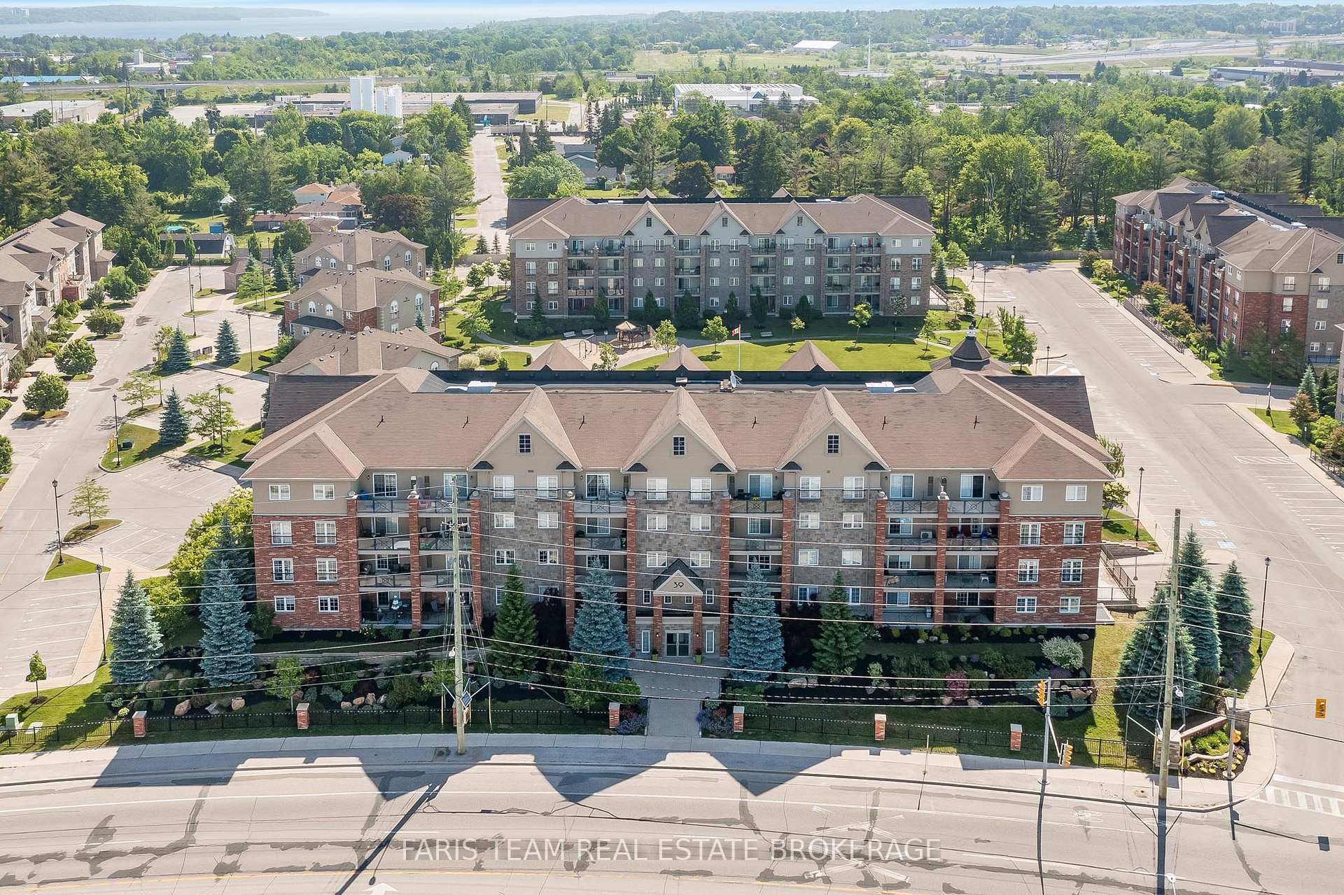 Photo 1 of Unit 301, 39 Ferndale Drive S, Barrie, Ardagh — HOMEH