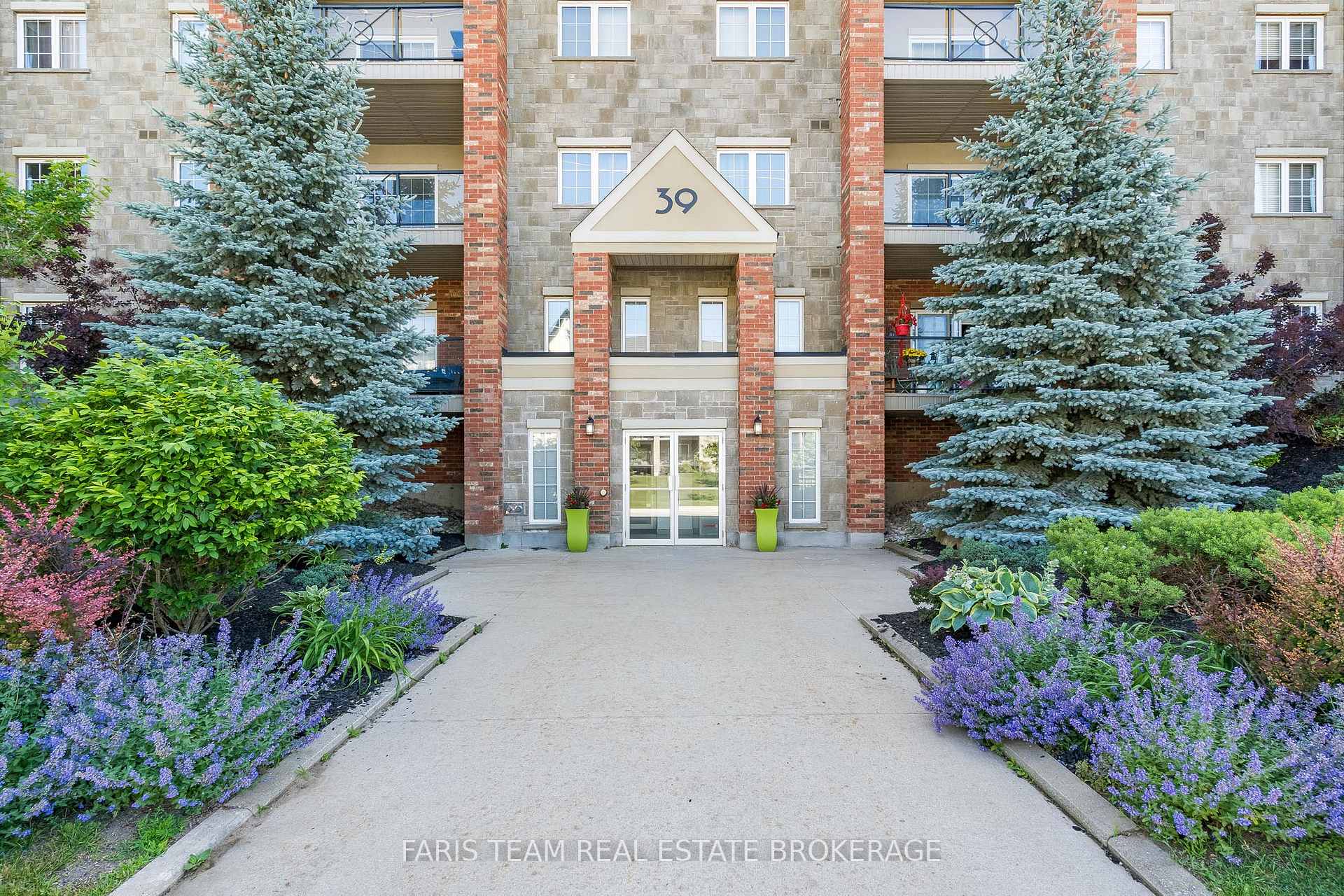 Photo 2 of Unit 301, 39 Ferndale Drive S, Barrie, Ardagh — HOMEH