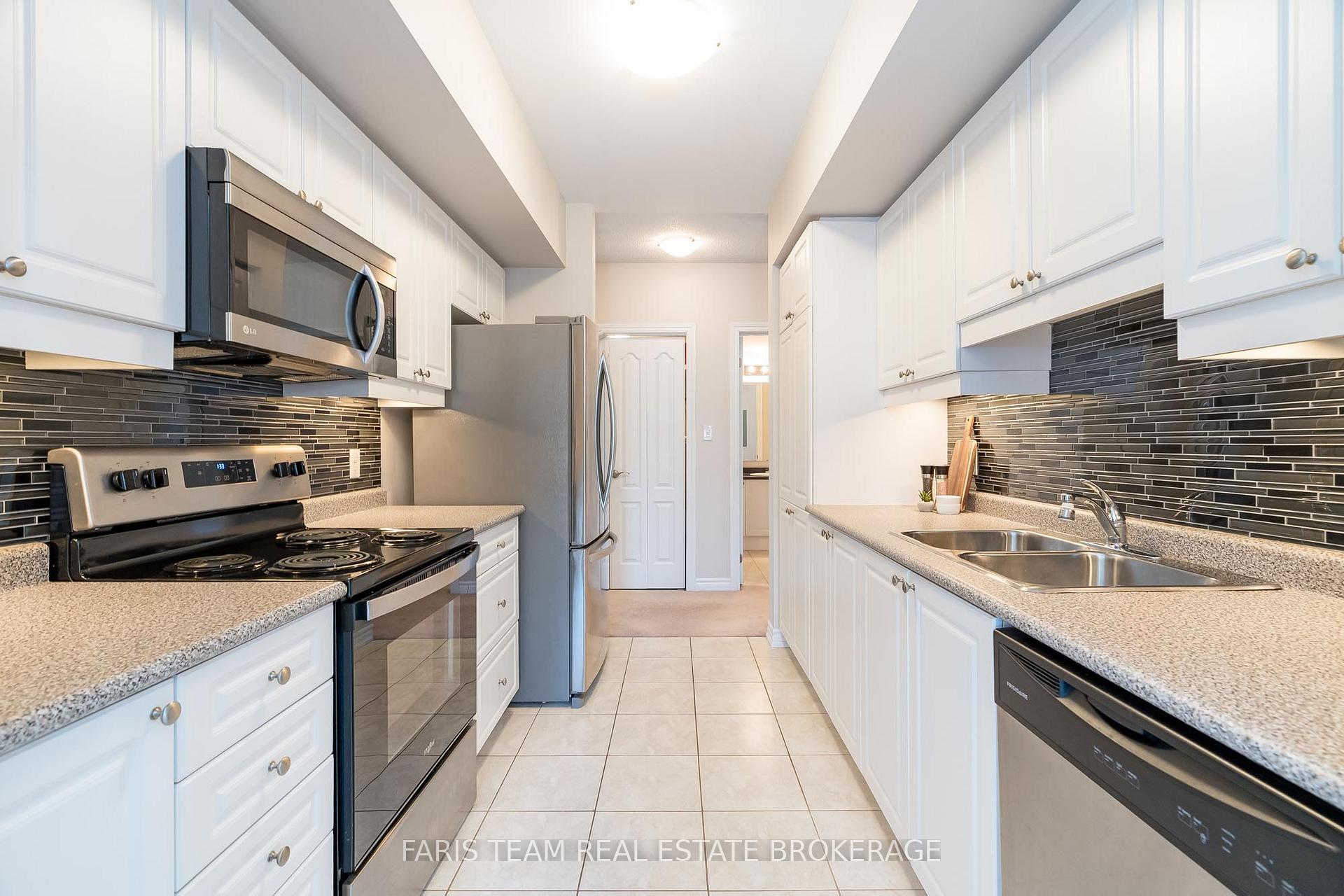 Photo 6 of Unit 301, 39 Ferndale Drive S, Barrie, Ardagh — HOMEH