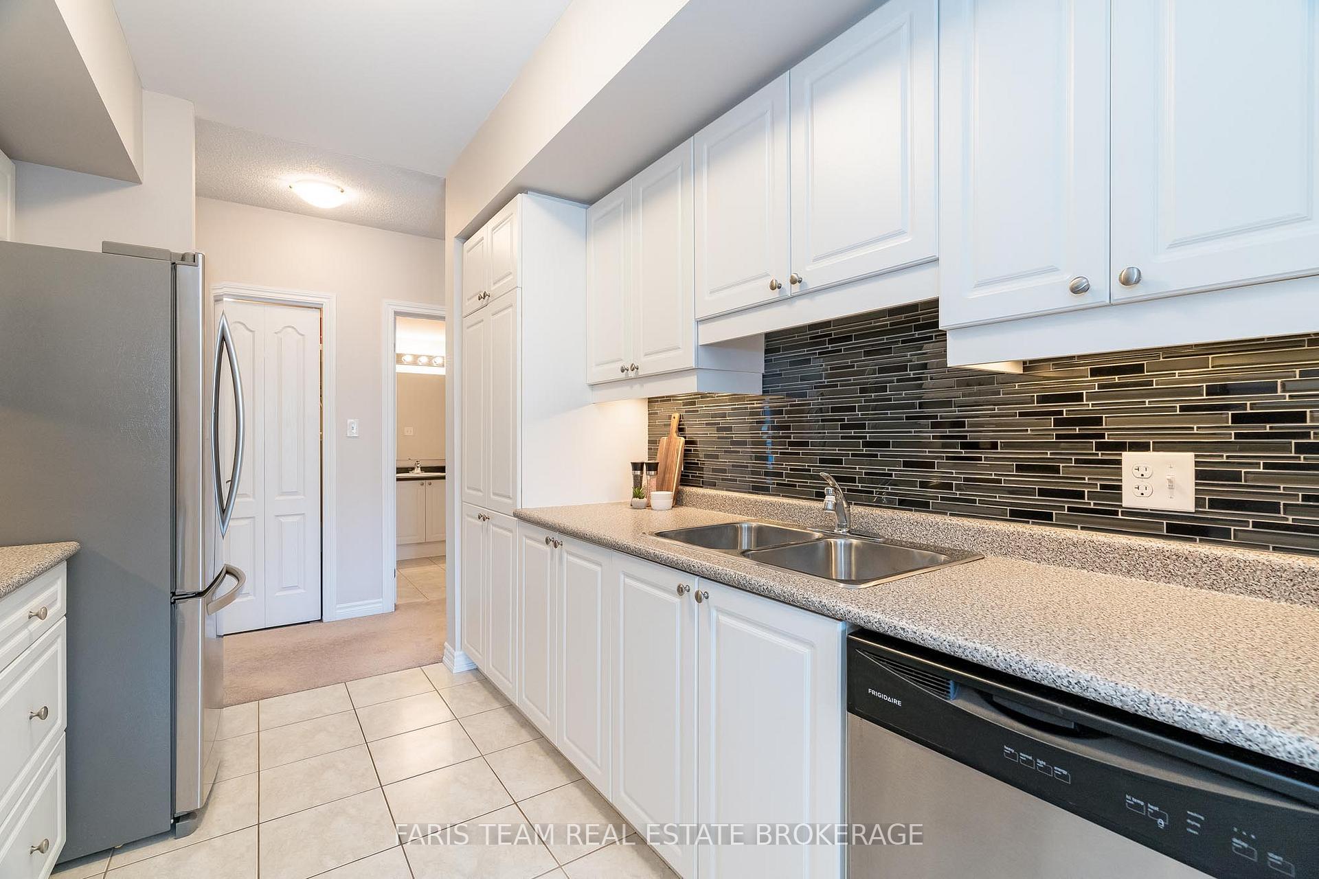 Photo 8 of Unit 301, 39 Ferndale Drive S, Barrie, Ardagh — HOMEH